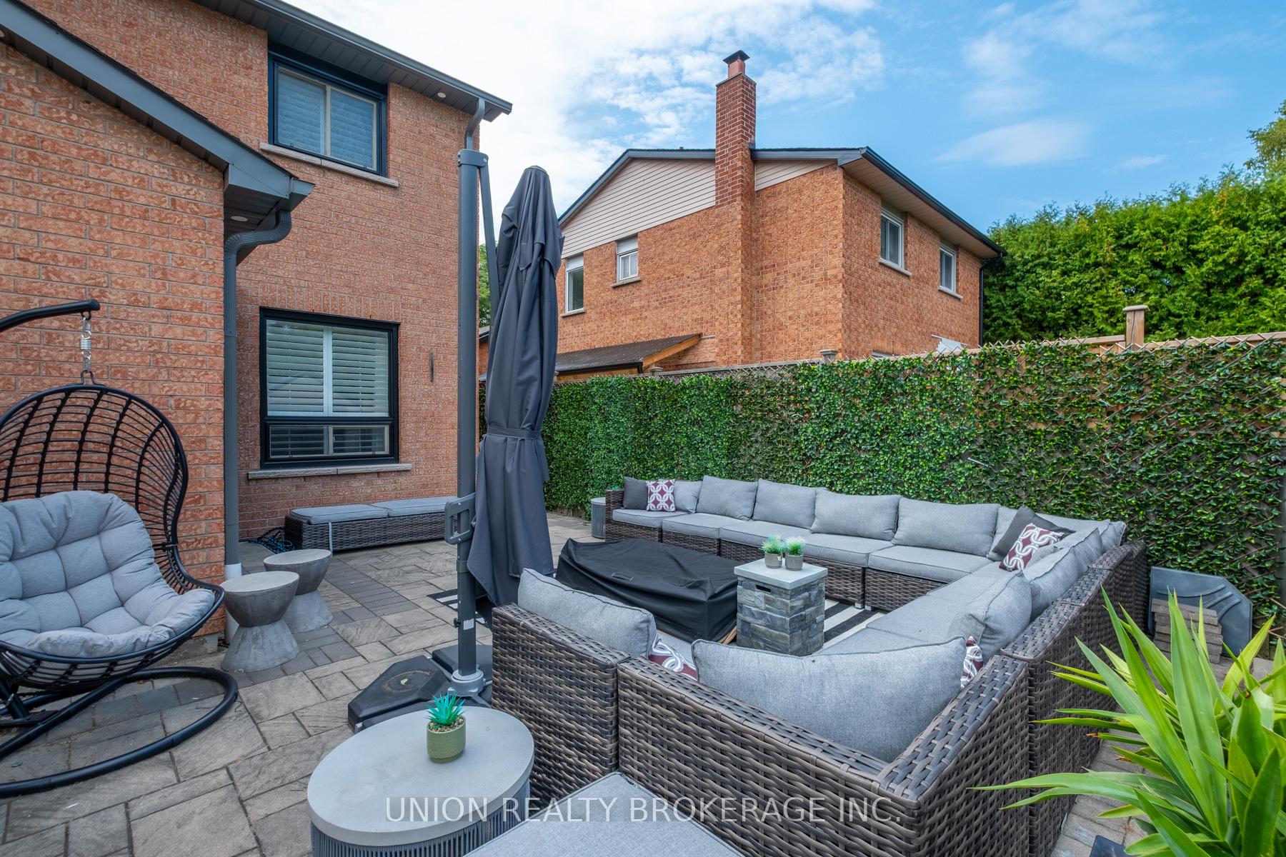 Photo 30 of 1022 Benton Crescent, Pickering, Liverpool — HOMEH