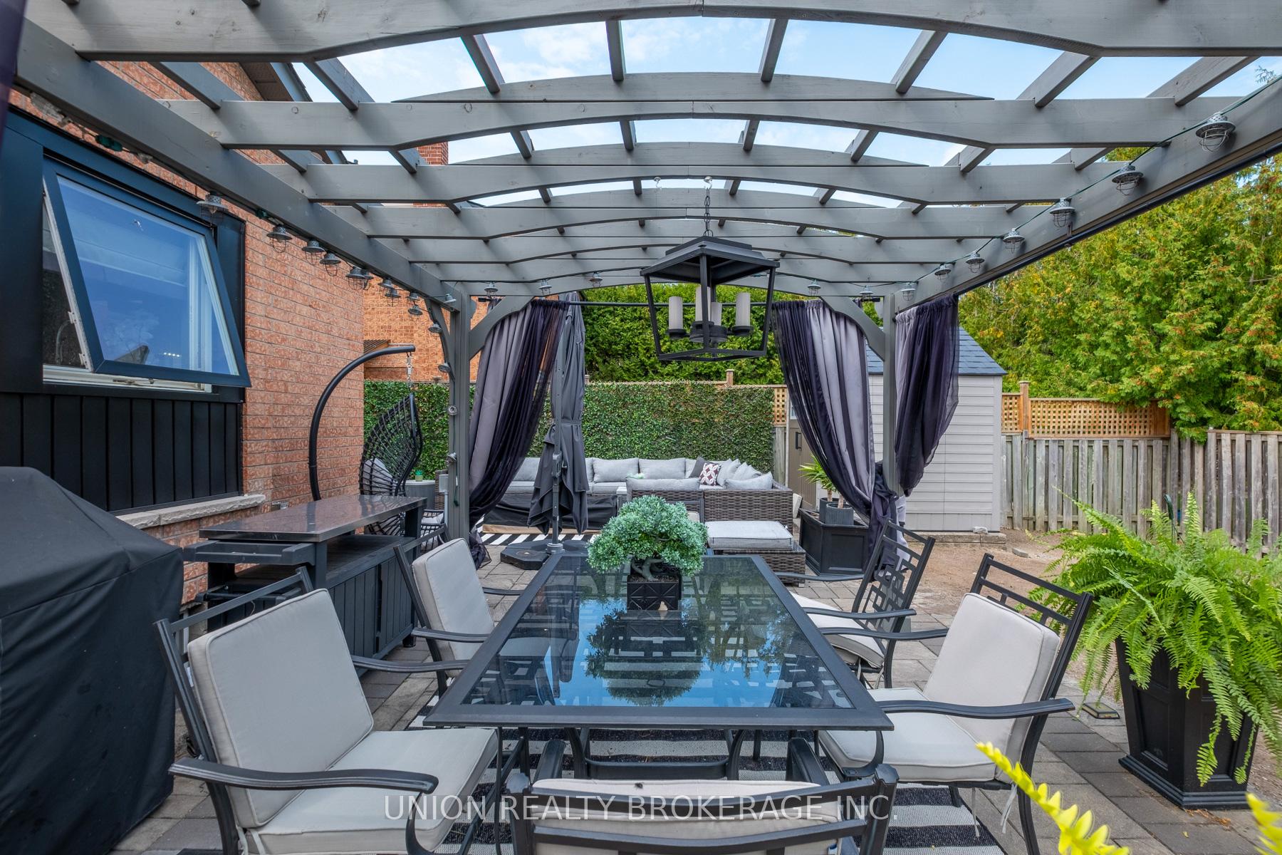 Photo 31 of 1022 Benton Crescent, Pickering, Liverpool — HOMEH