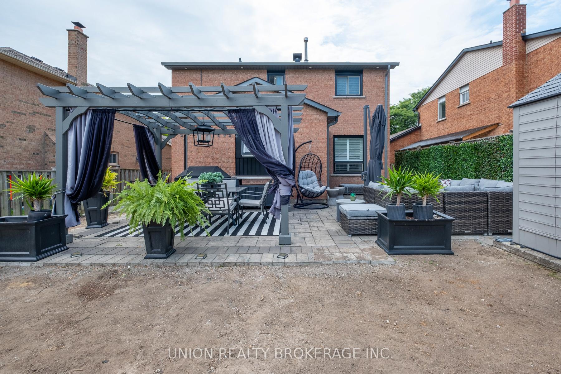 Photo 32 of 1022 Benton Crescent, Pickering, Liverpool — HOMEH