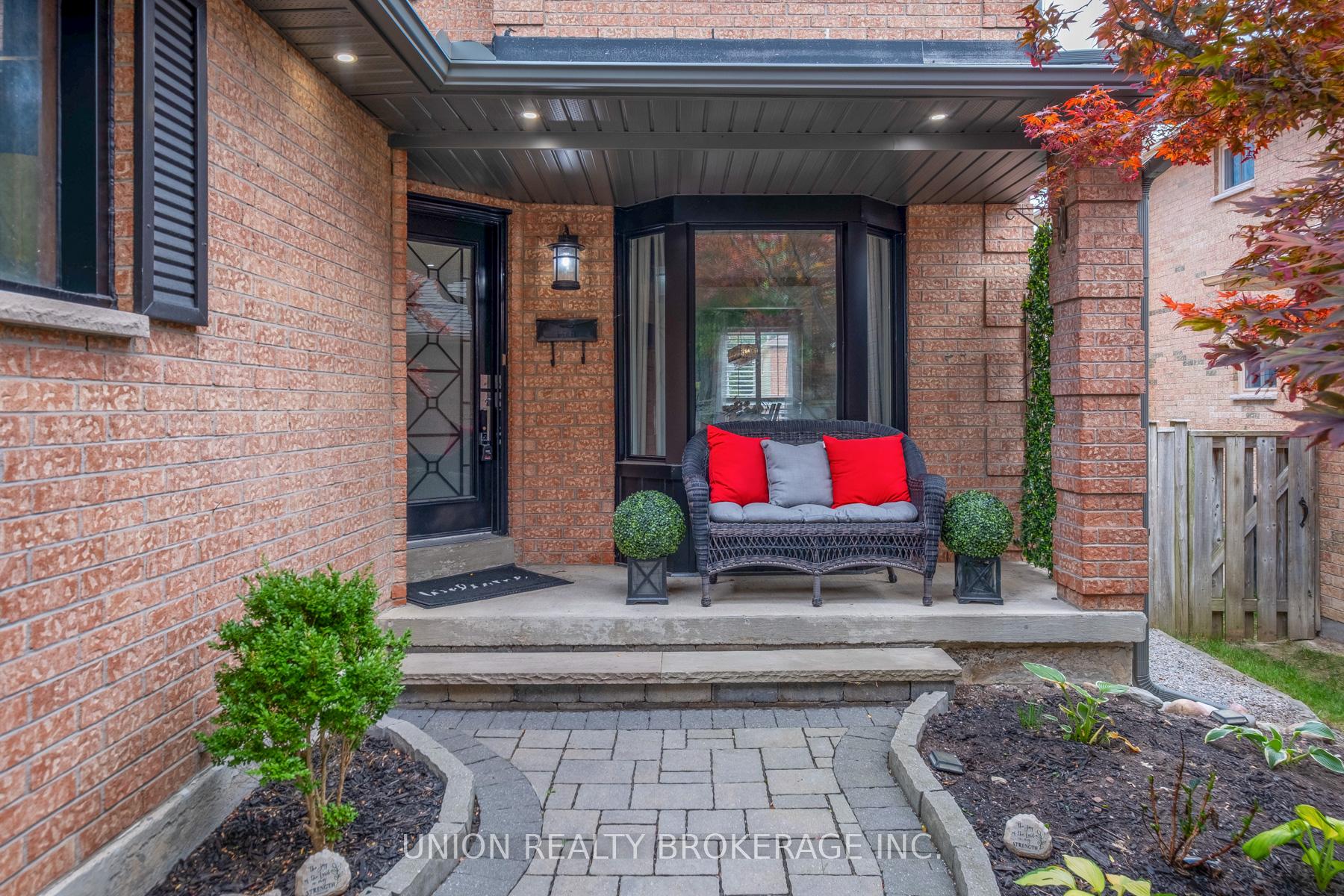 Photo 34 of 1022 Benton Crescent, Pickering, Liverpool — HOMEH