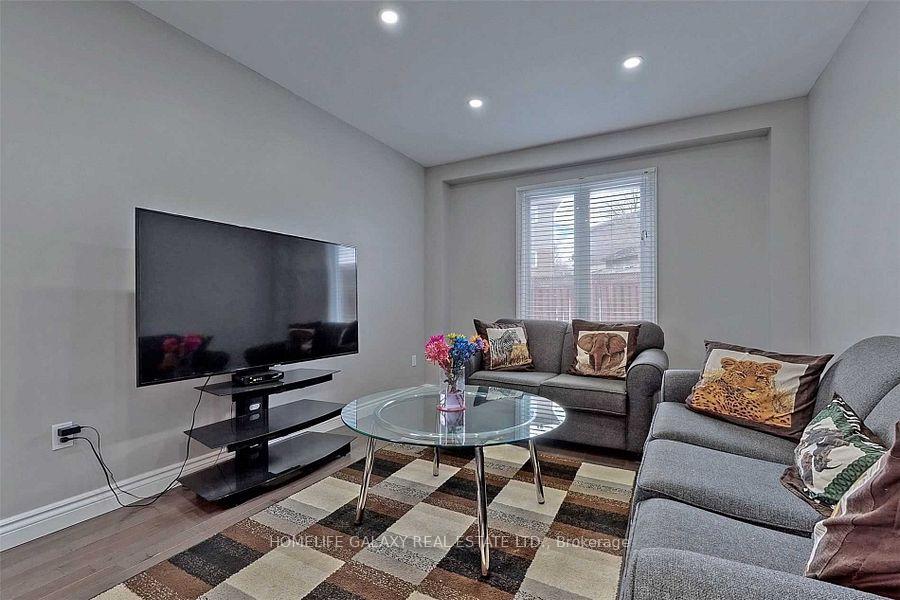 Photo 6 of 1647 Middleton Street, Pickering, Brock Ridge — HOMEH