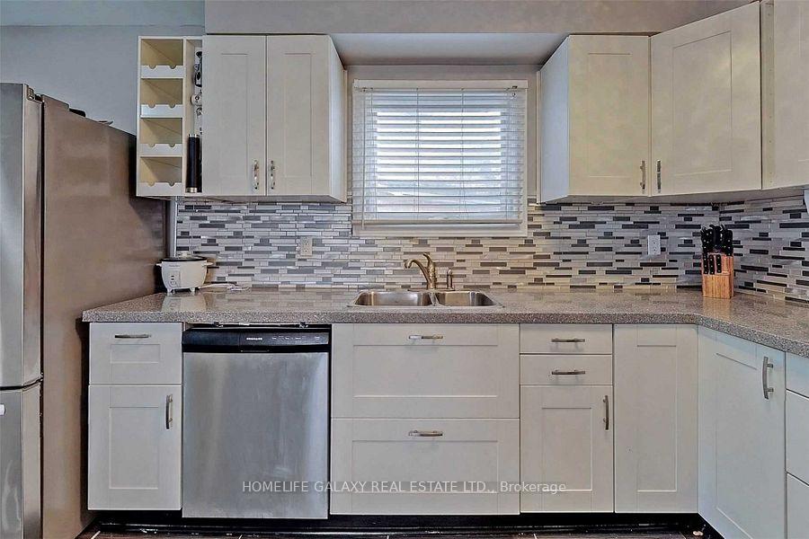Photo 16 of 1647 Middleton Street, Pickering, Brock Ridge — HOMEH