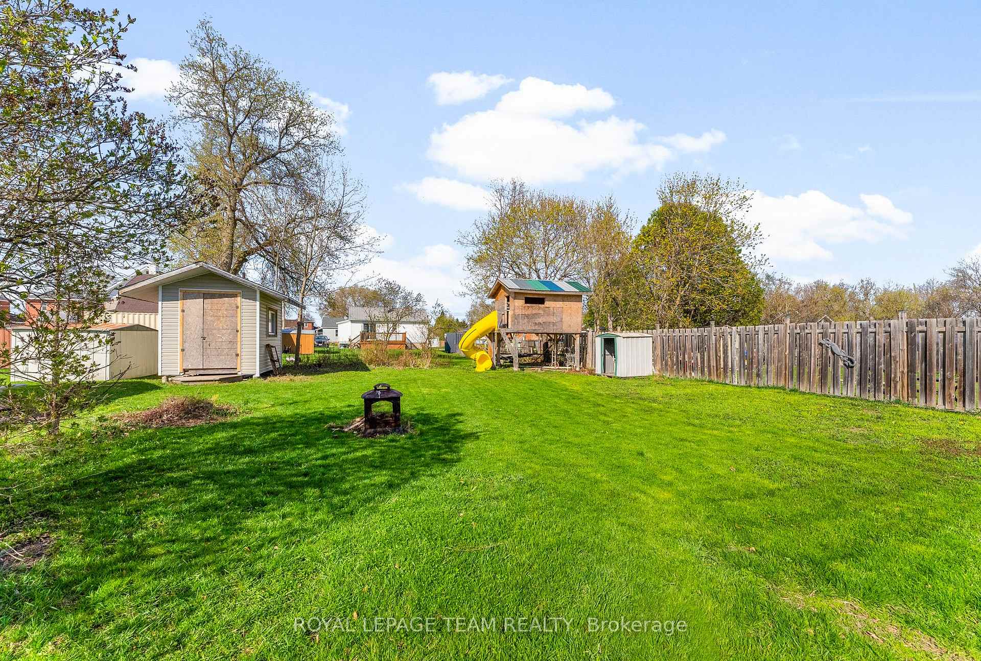 Photo 15 of 150 Farewell Street, Renfrew — HOMEH