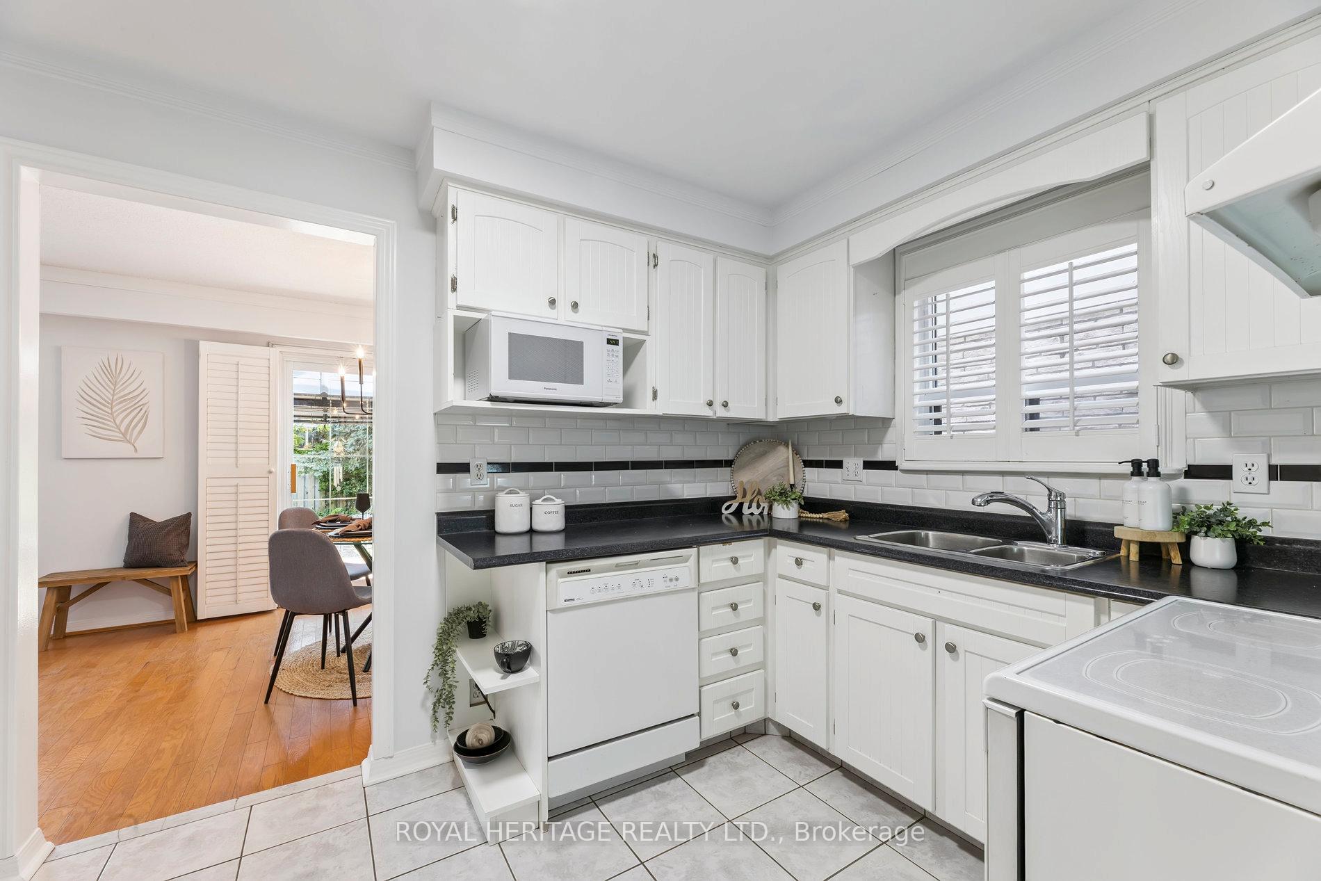 Photo 11 of 606 Stonebridge Lane, Pickering, West Shore — HOMEH