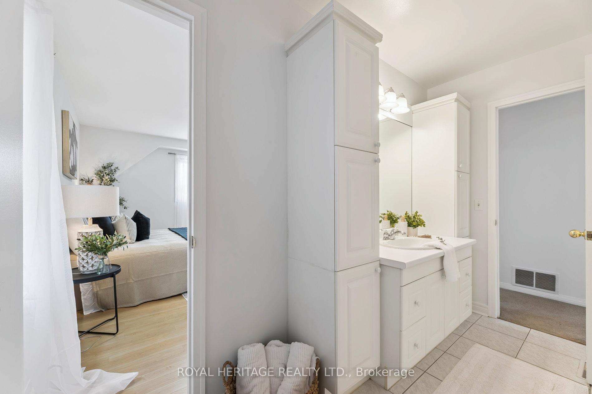 Photo 25 of 606 Stonebridge Lane, Pickering, West Shore — HOMEH