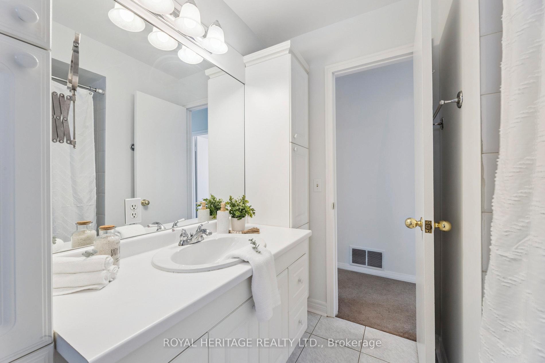 Photo 26 of 606 Stonebridge Lane, Pickering, West Shore — HOMEH
