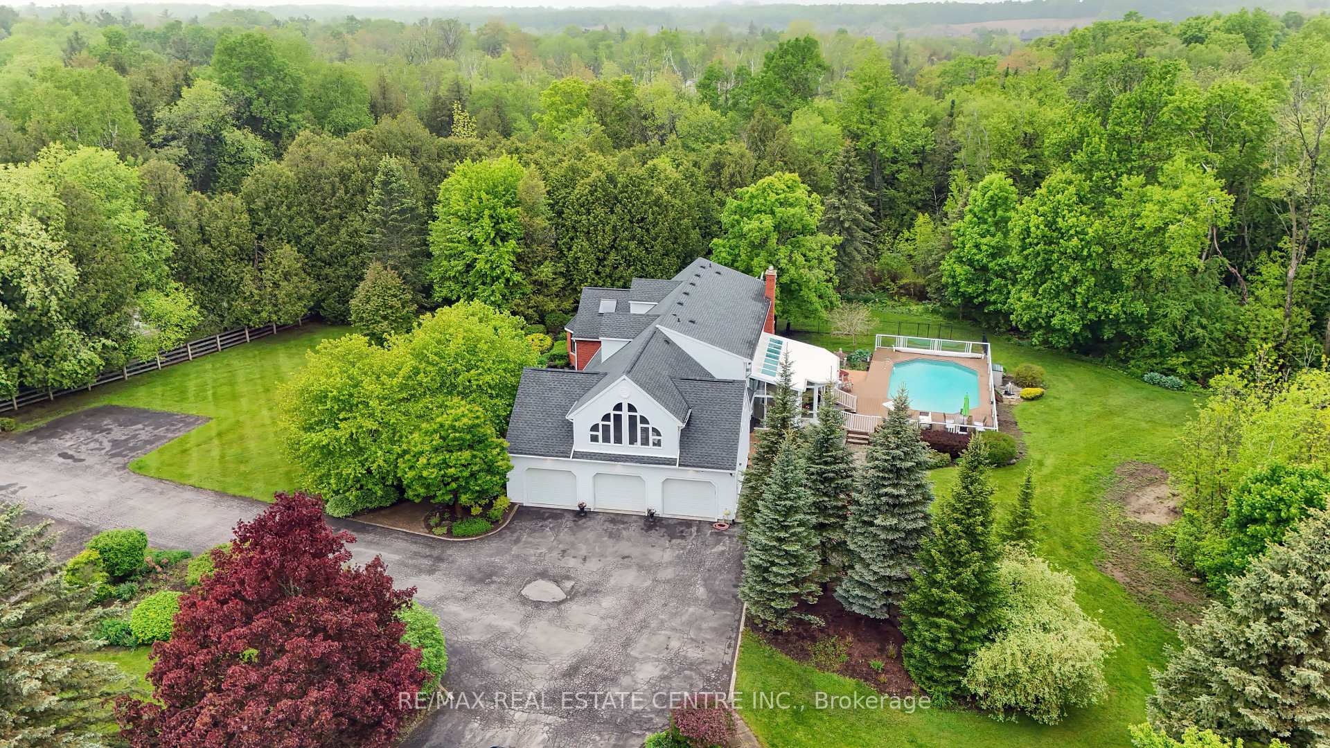 Photo 4 of 4477 Victoria Road S, Puslinch, Rural Puslinch East — HOMEH