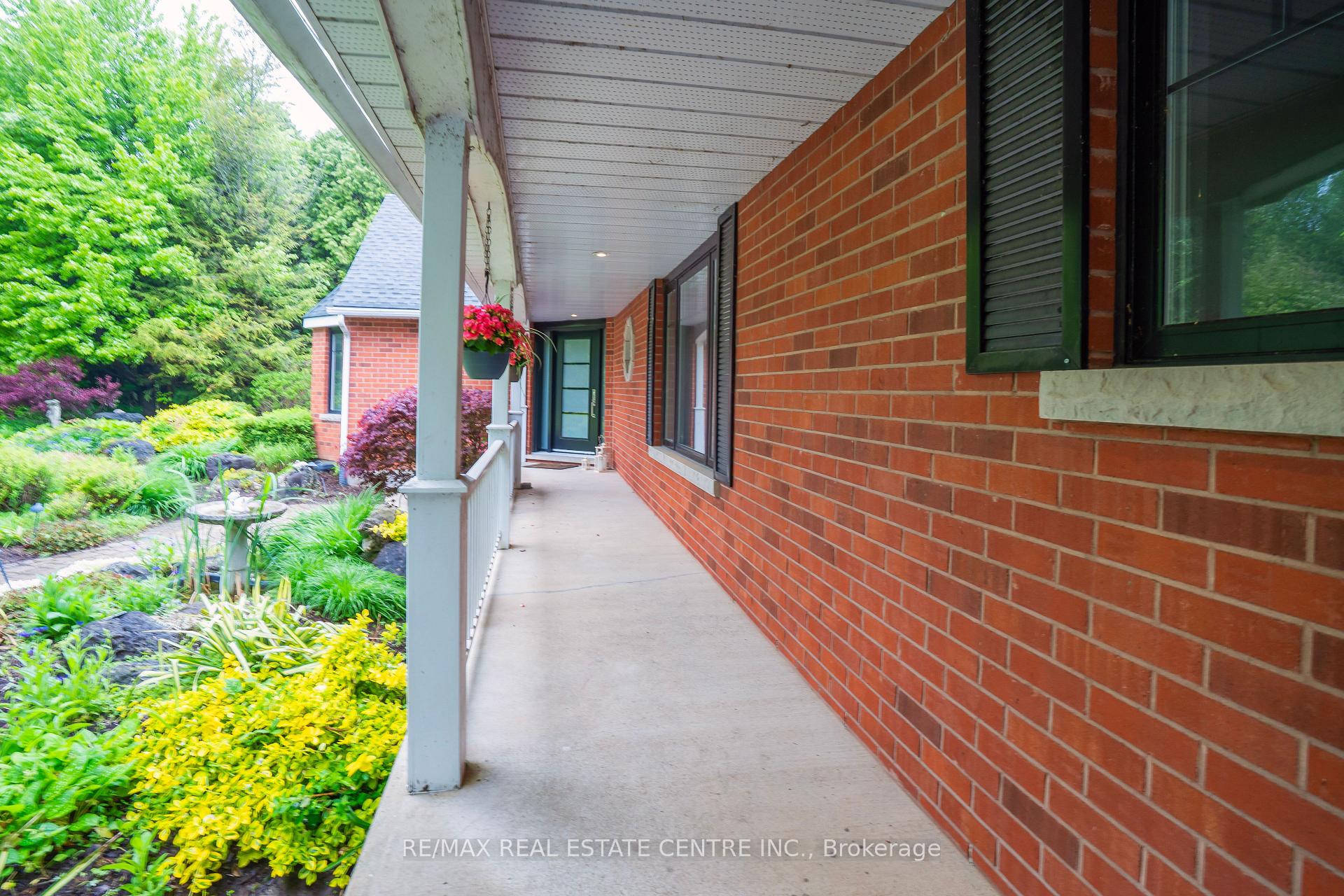Photo 6 of 4477 Victoria Road S, Puslinch, Rural Puslinch East — HOMEH