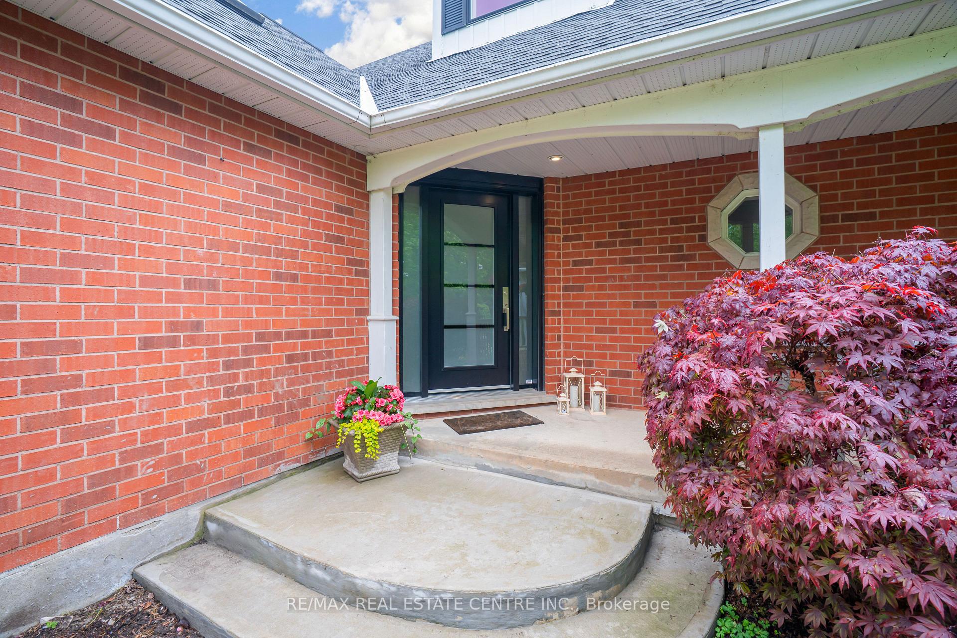 Photo 7 of 4477 Victoria Road S, Puslinch, Rural Puslinch East — HOMEH