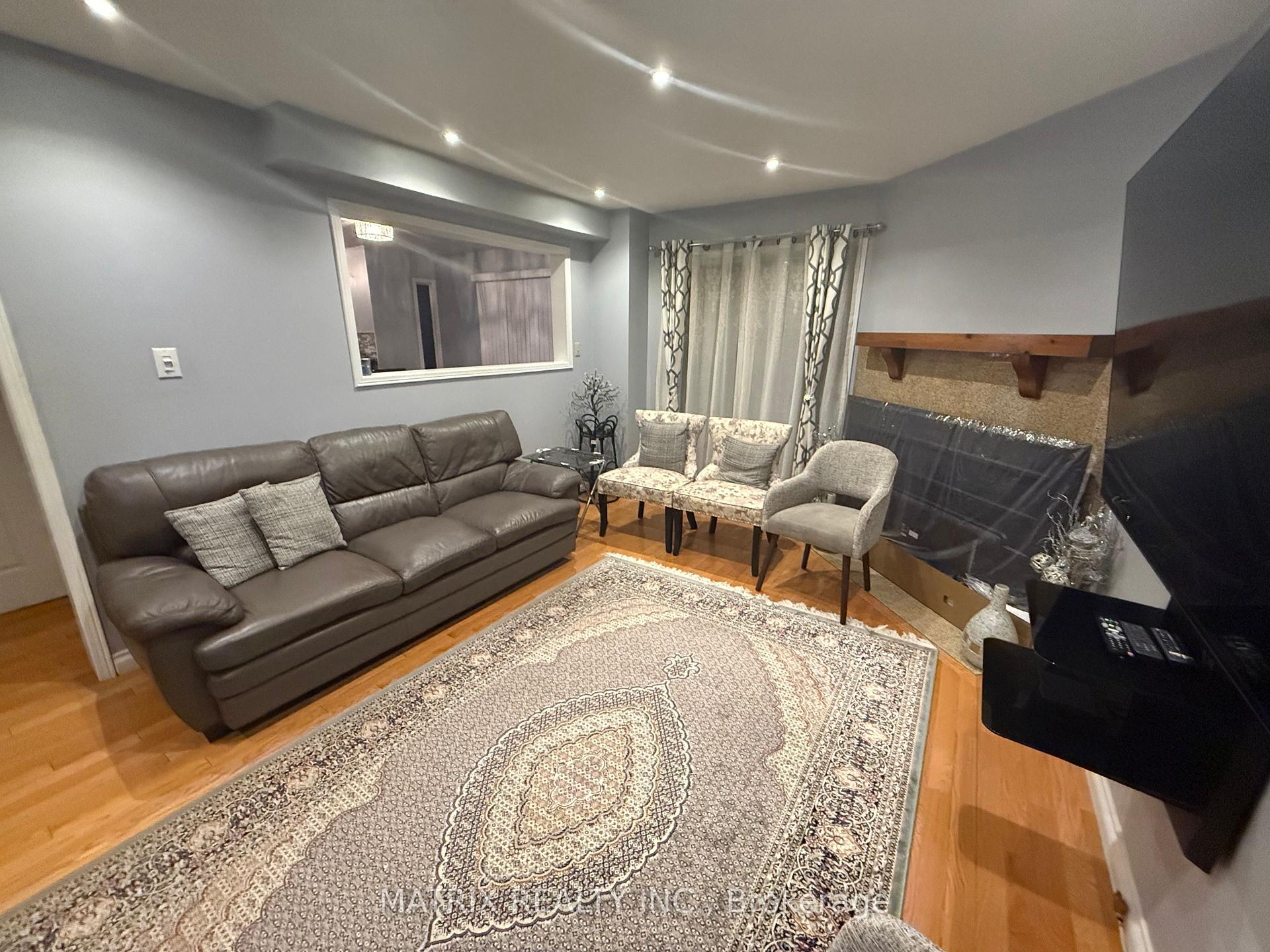 Photo 9 of Unit A, 1602 Middleton Street, Pickering, Brock Ridge — HOMEH