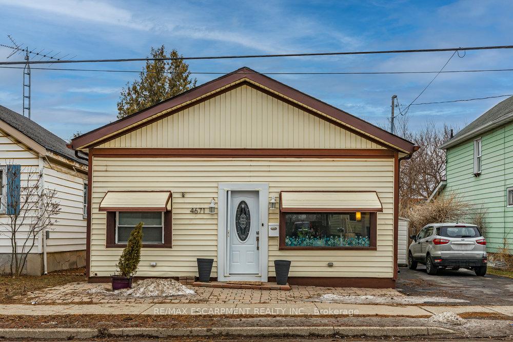 Front of 4671 Ferguson Street