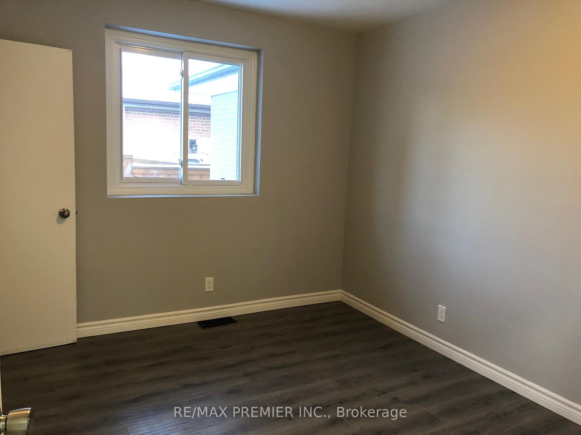 Photo 9 of 1016 Olive Avenue, Oshawa, Donevan — HOMEH