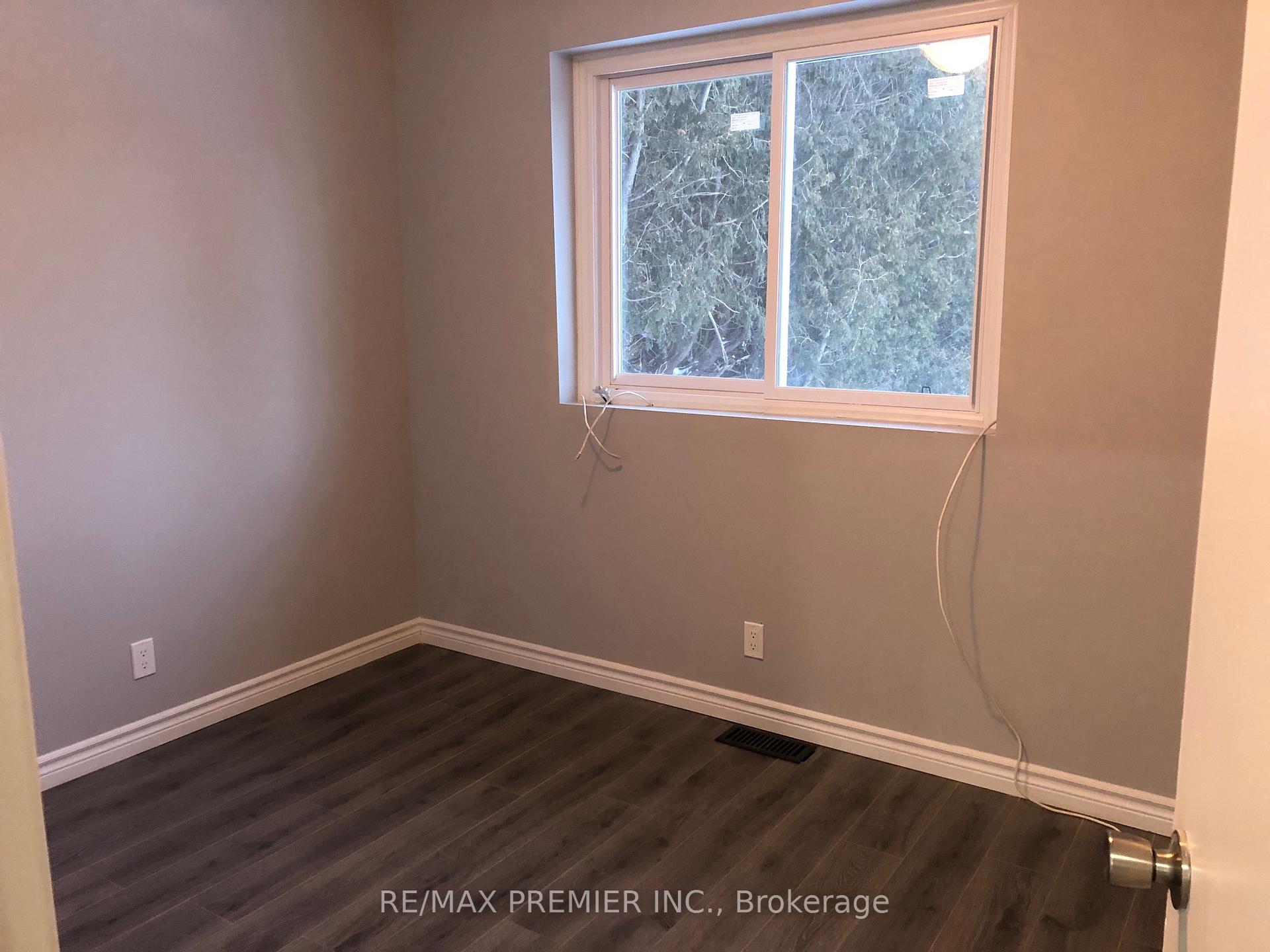 Photo 11 of 1016 Olive Avenue, Oshawa, Donevan — HOMEH