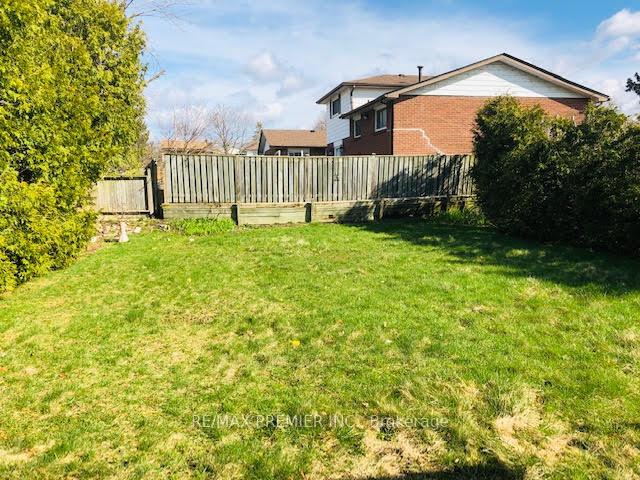 Photo 14 of 1016 Olive Avenue, Oshawa, Donevan — HOMEH