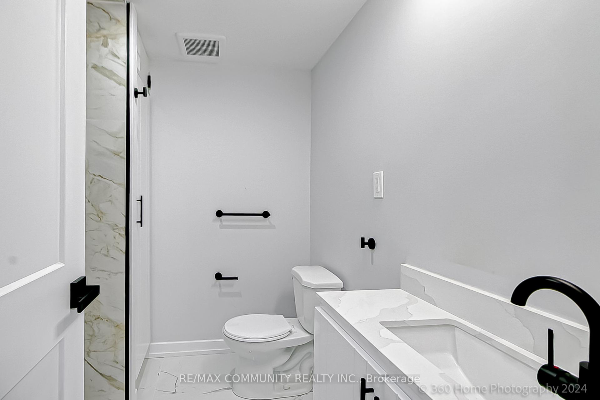 Photo 5 of Unit Bsmt, 924 Rexton Drive, Oshawa, Kedron — HOMEH
