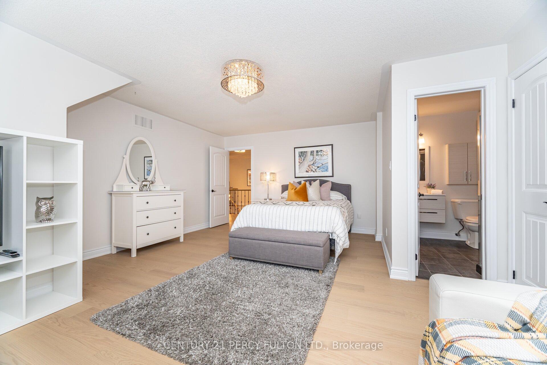 Photo 22 of 939 Duncannon Drive, Pickering, Liverpool — HOMEH