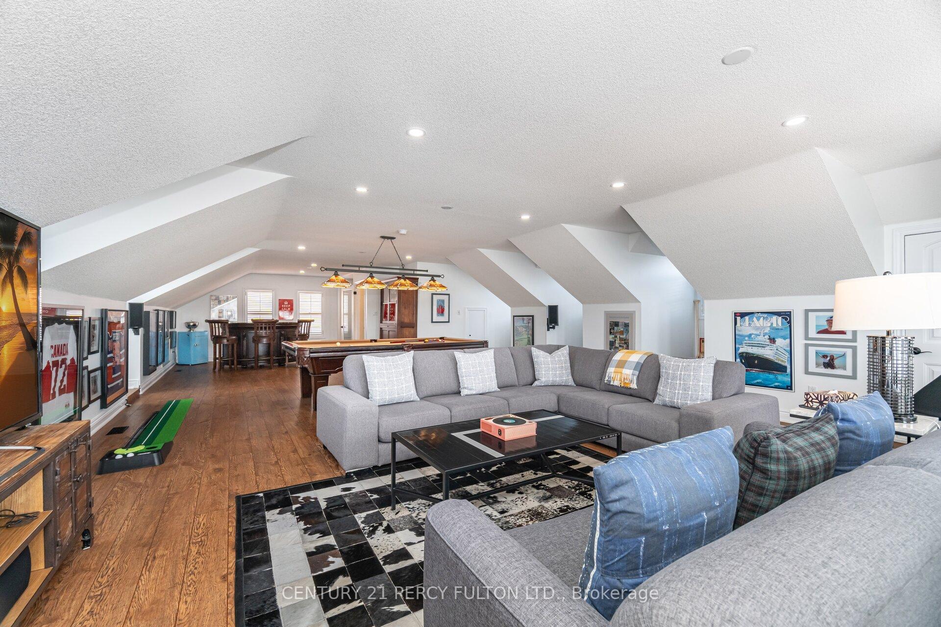 Photo 33 of 939 Duncannon Drive, Pickering, Liverpool — HOMEH
