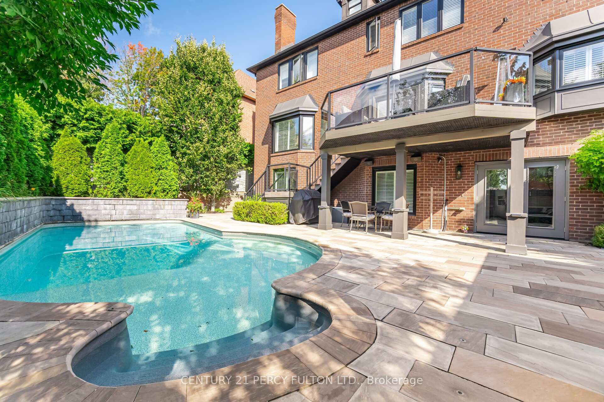 Photo 46 of 939 Duncannon Drive, Pickering, Liverpool — HOMEH