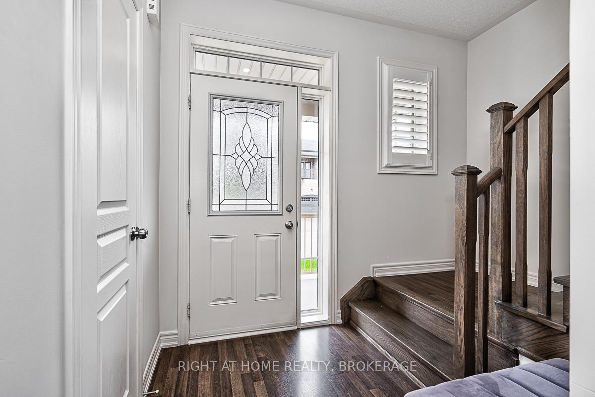 Photo 4 of 1475 Pratt Heights, Milton, Ford — HOMEH