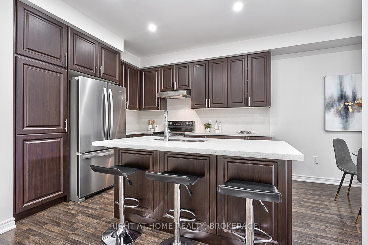 Photo 9 of 1475 Pratt Heights, Milton, Ford — HOMEH