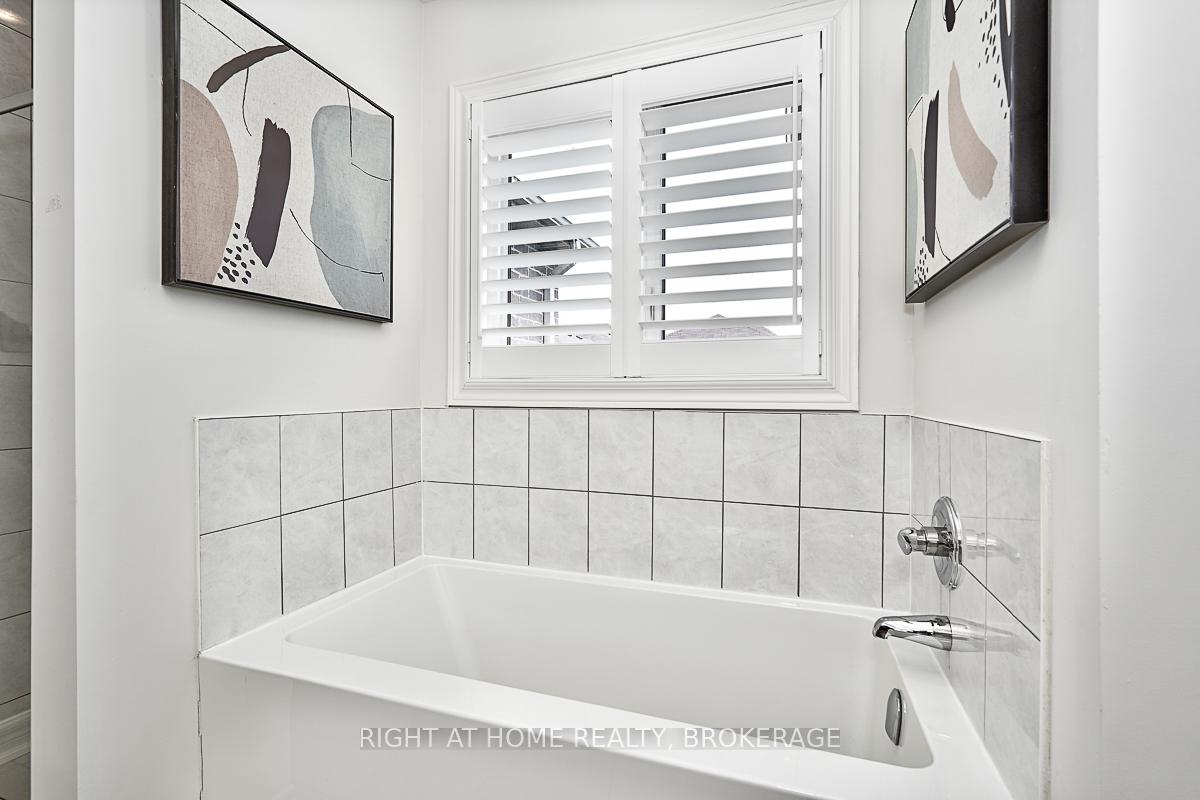 Photo 16 of 1475 Pratt Heights, Milton, Ford — HOMEH