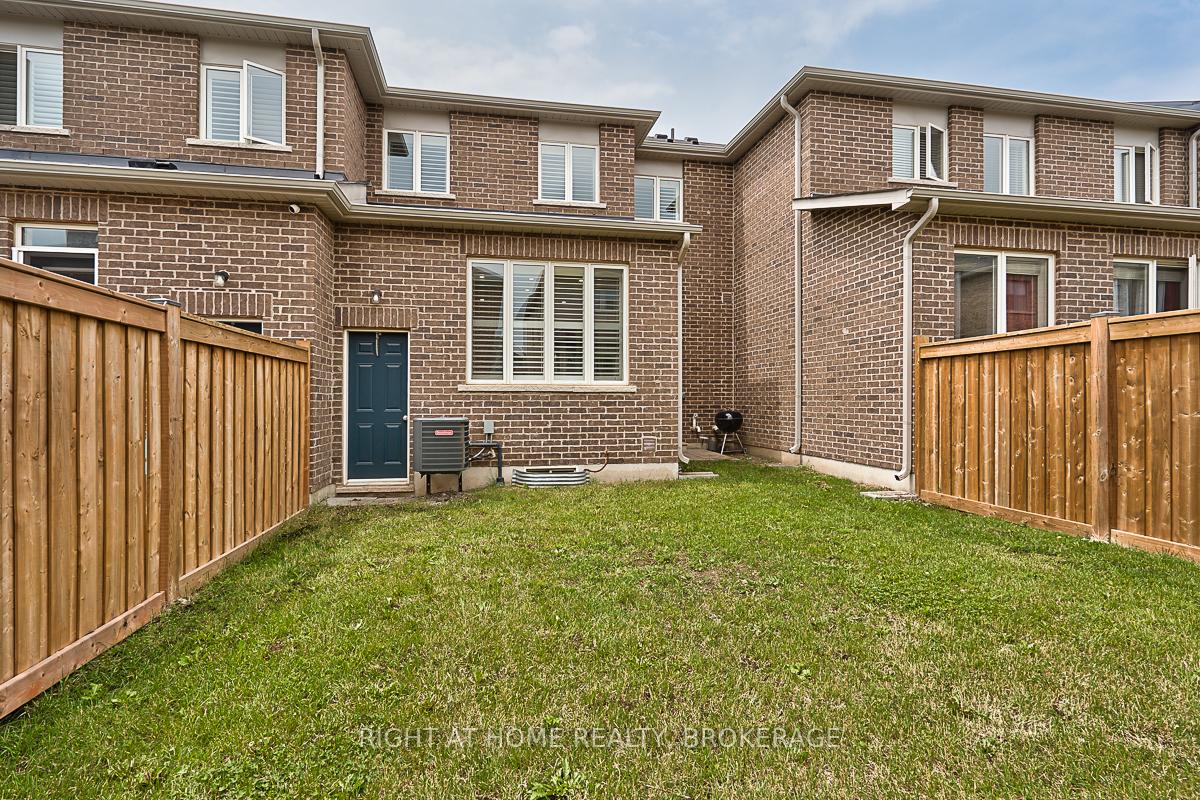Photo 23 of 1475 Pratt Heights, Milton, Ford — HOMEH