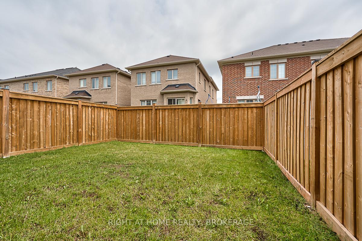 Photo 24 of 1475 Pratt Heights, Milton, Ford — HOMEH