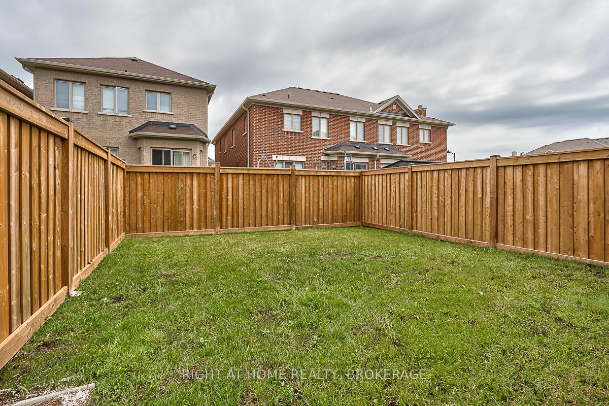 Photo 25 of 1475 Pratt Heights, Milton, Ford — HOMEH