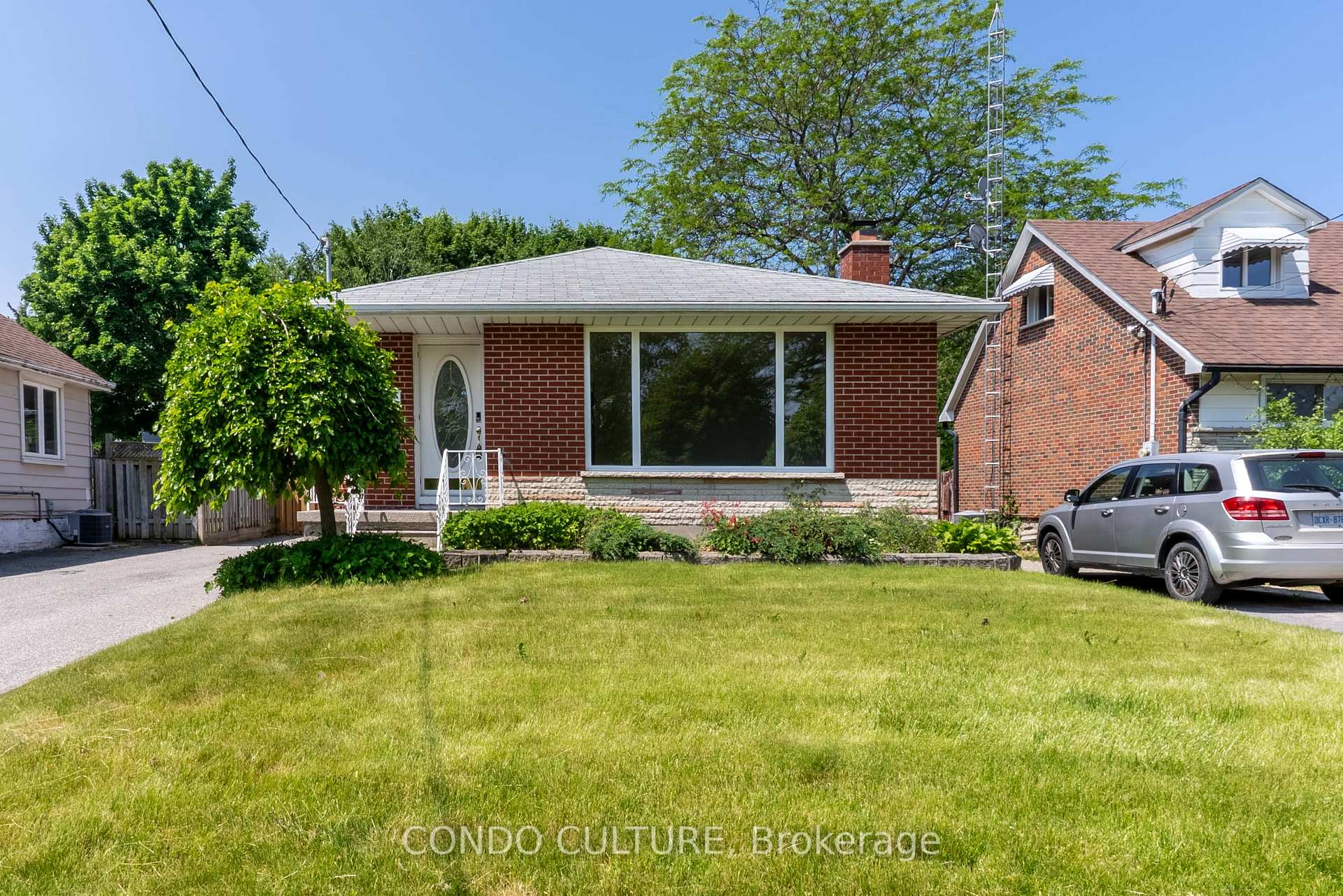 Front of 1156 Somerville Street