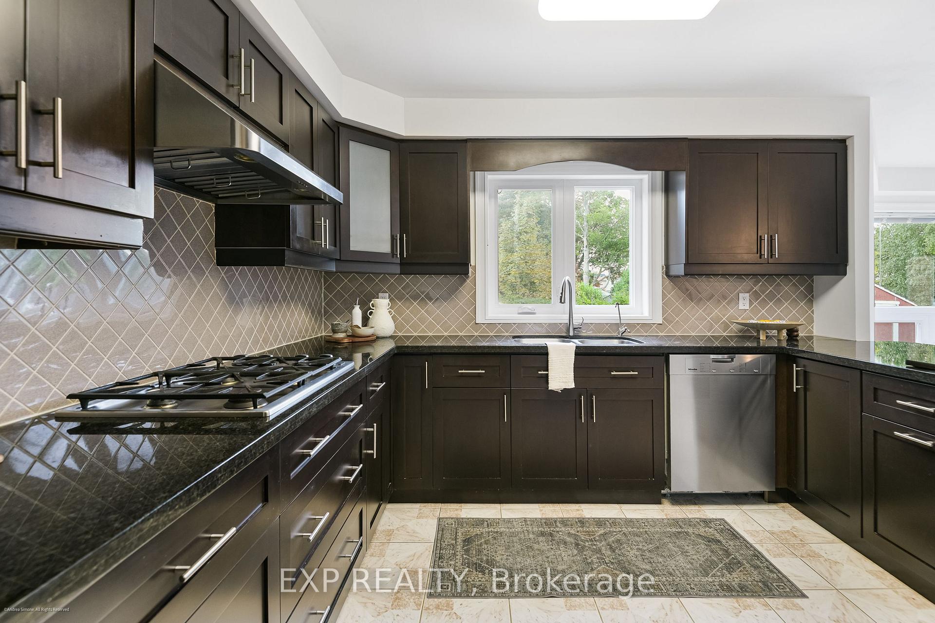 Photo 12 of 505 Rosebank Road, Pickering, Rosebank — HOMEH