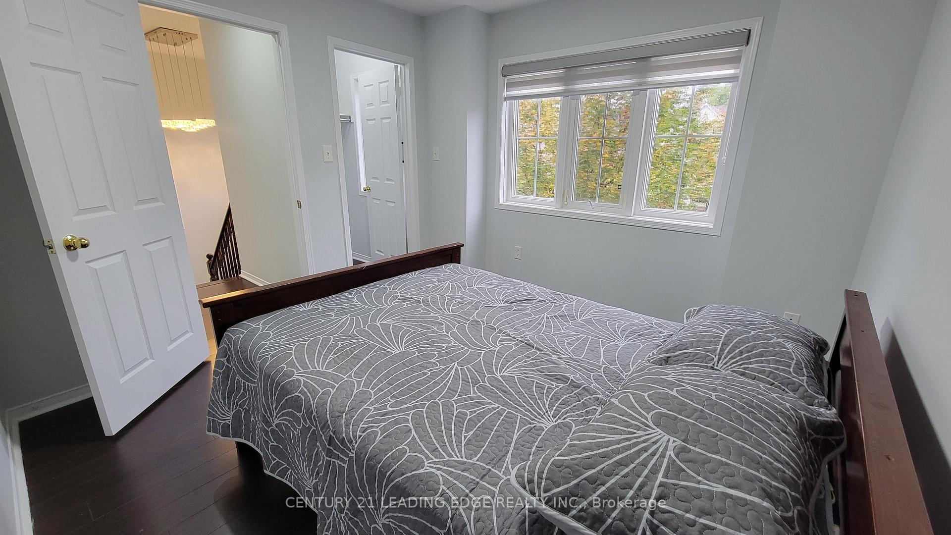 Photo 8 of 56 Norland Circle, Oshawa, Windfields — HOMEH