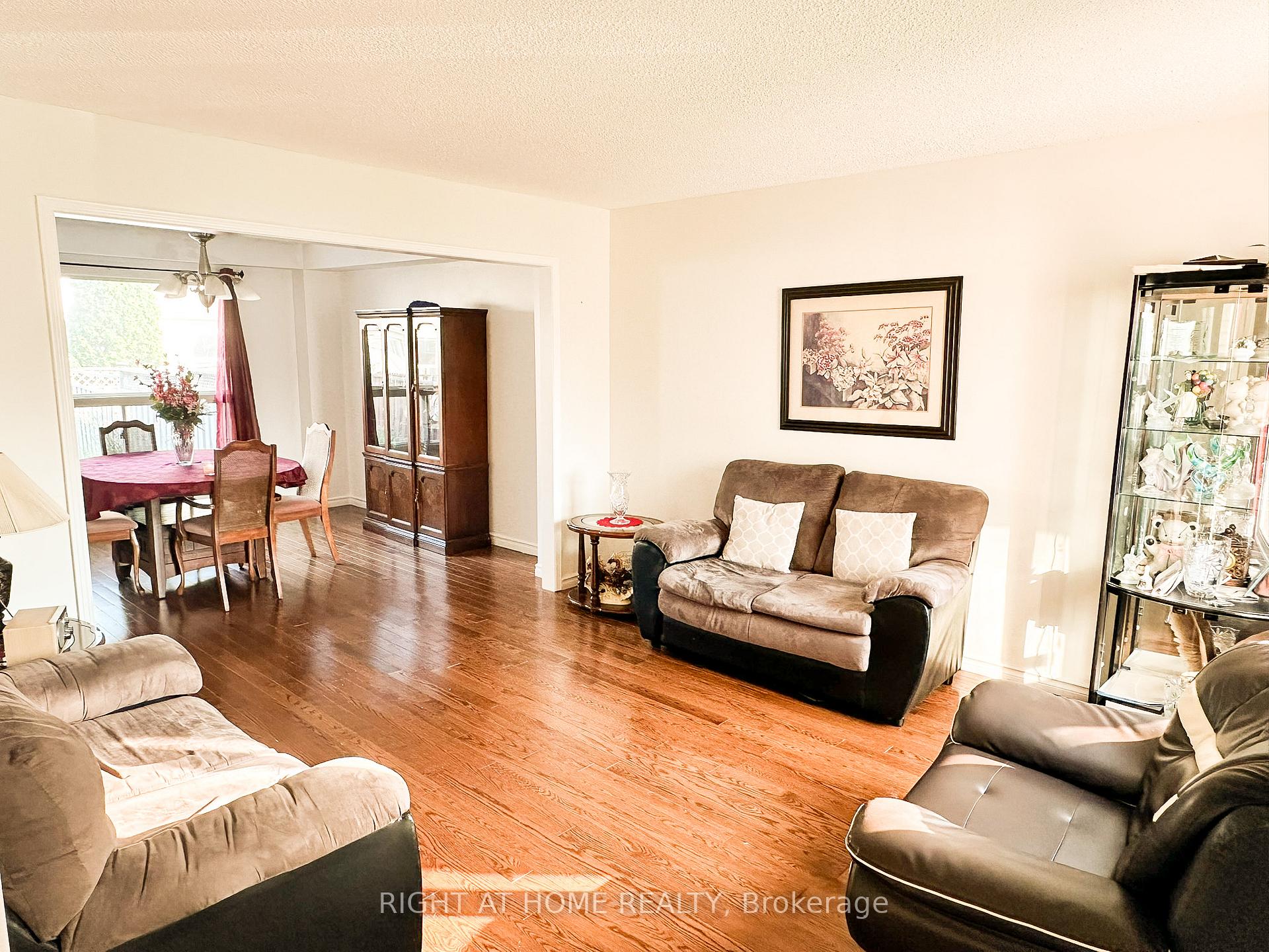 Photo 6 of 1462 Major Oaks Road, Pickering, Brock Ridge — HOMEH