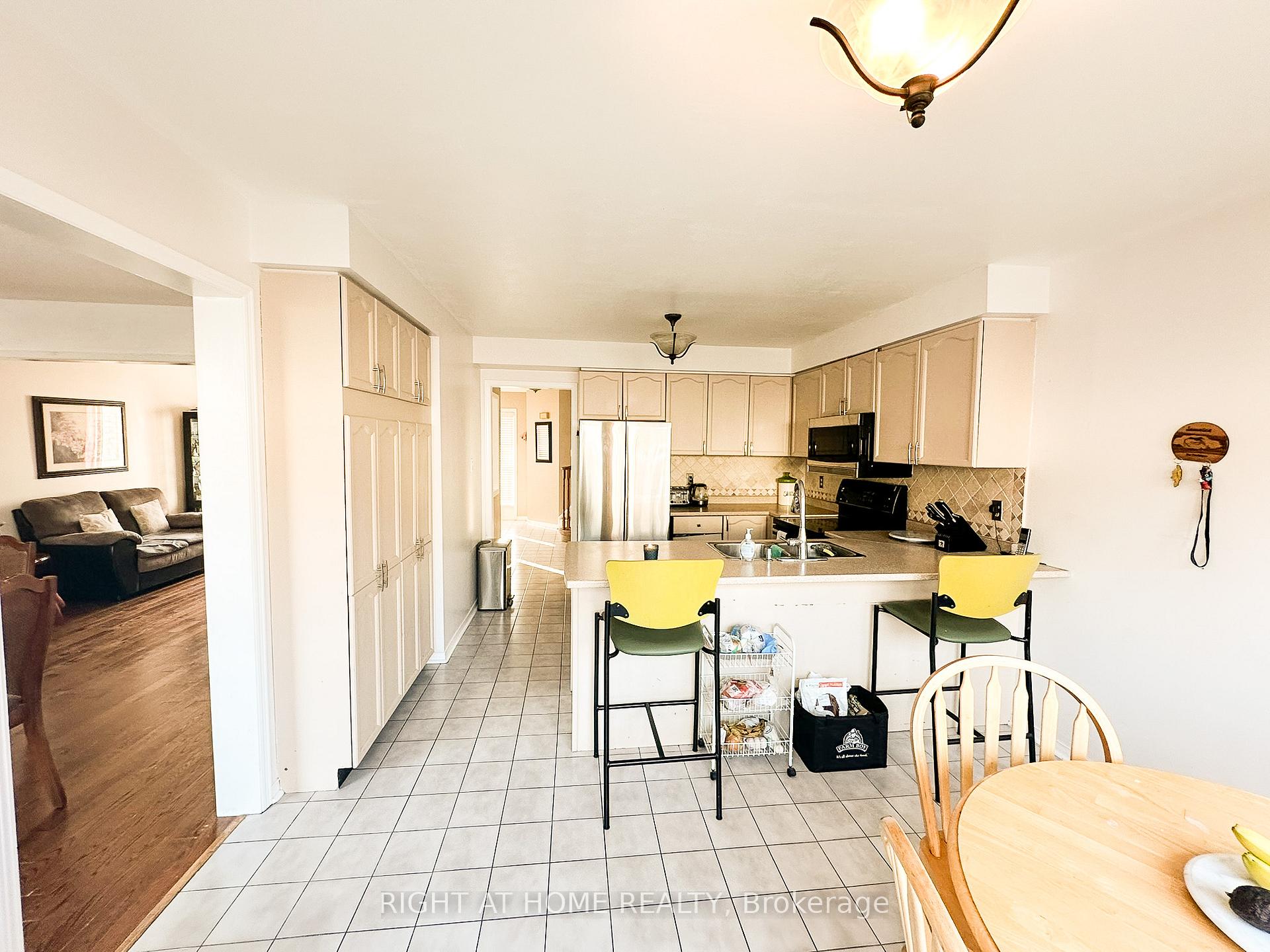 Photo 11 of 1462 Major Oaks Road, Pickering, Brock Ridge — HOMEH