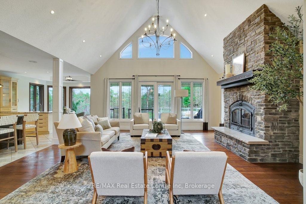 Photo 6 of 209 Hume Road, Puslinch, Rural Puslinch East — HOMEH