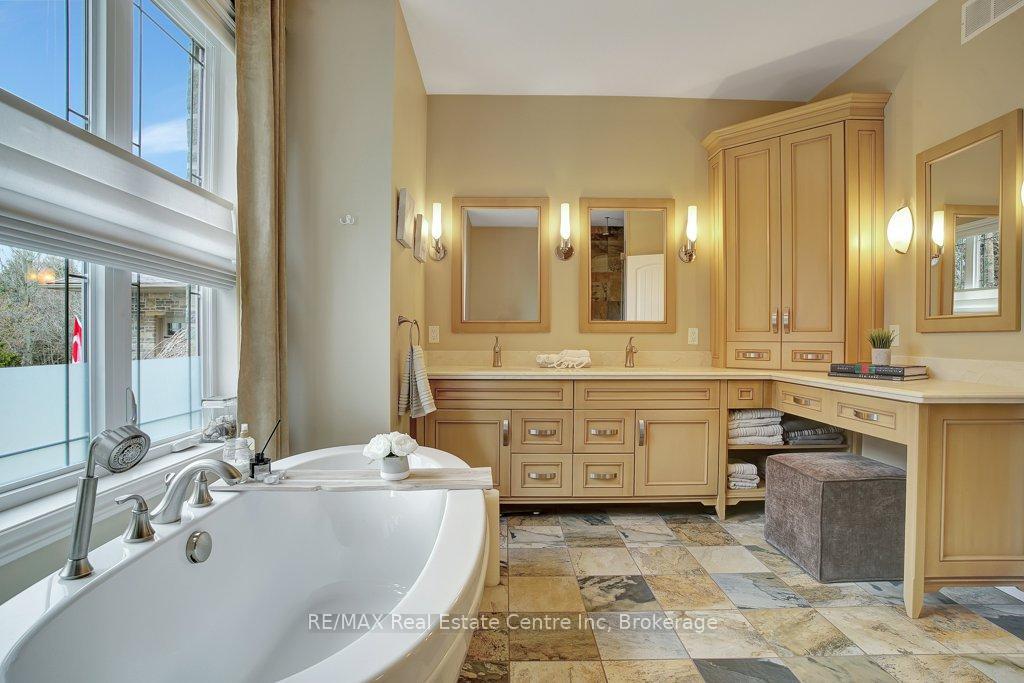 Photo 22 of 209 Hume Road, Puslinch, Rural Puslinch East — HOMEH