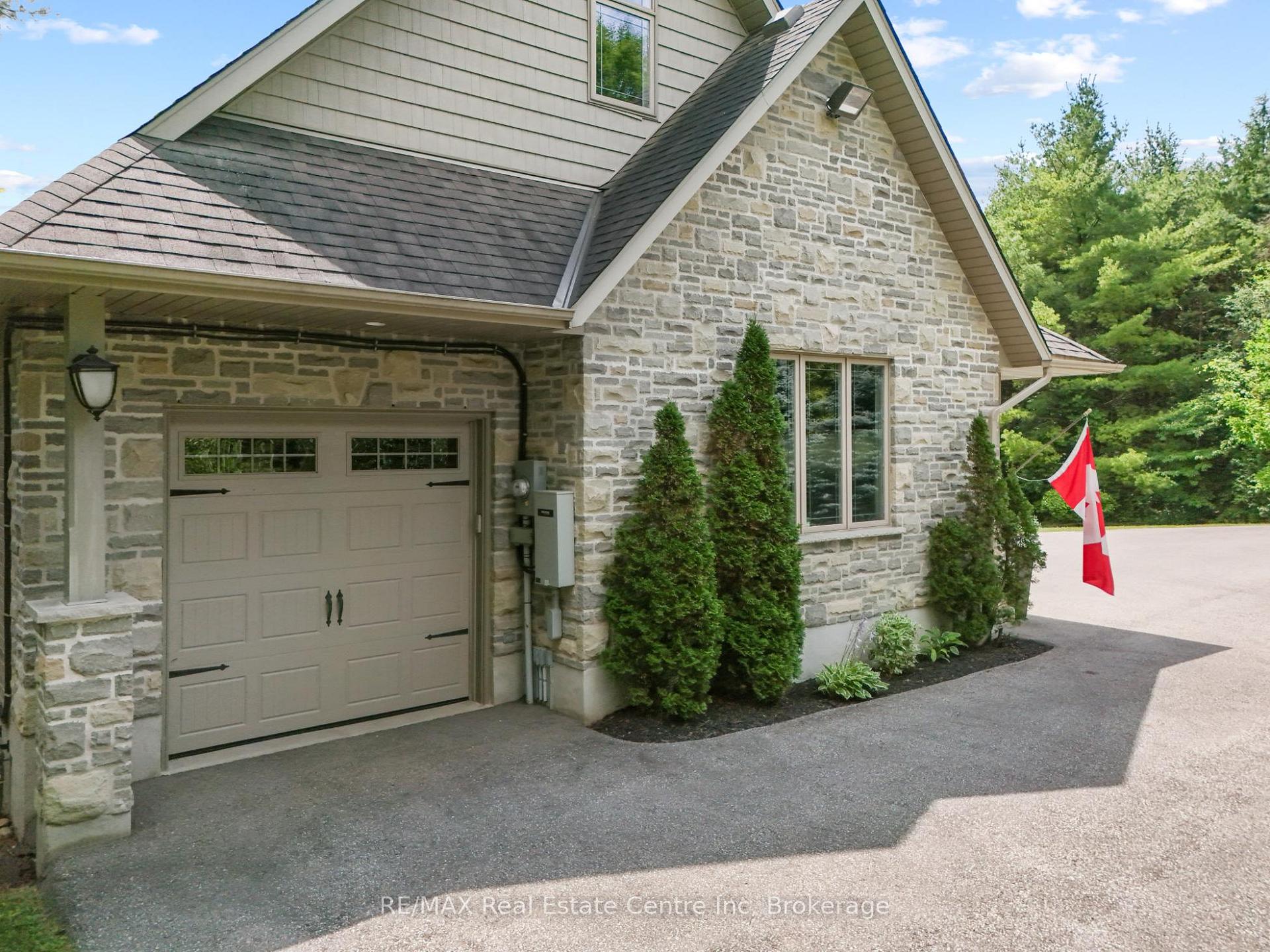 Photo 45 of 209 Hume Road, Puslinch, Rural Puslinch East — HOMEH
