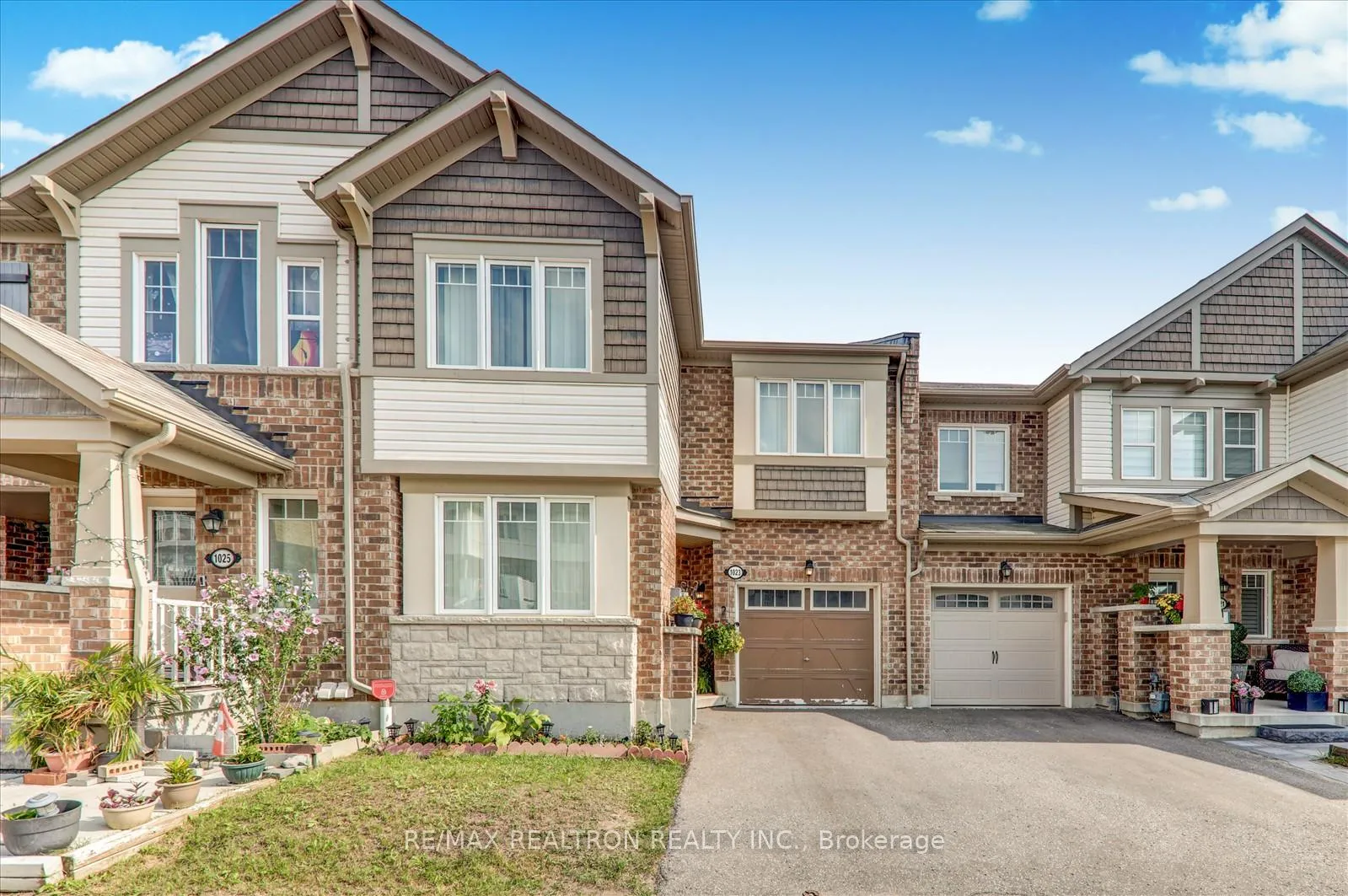 Photo 1 of 1023 Dragonfly Avenue, Pickering, Rural Pickering — HOMEH