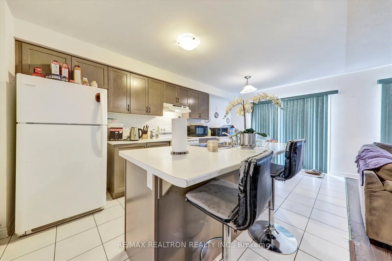 Photo 12 of 1023 Dragonfly Avenue, Pickering, Rural Pickering — HOMEH