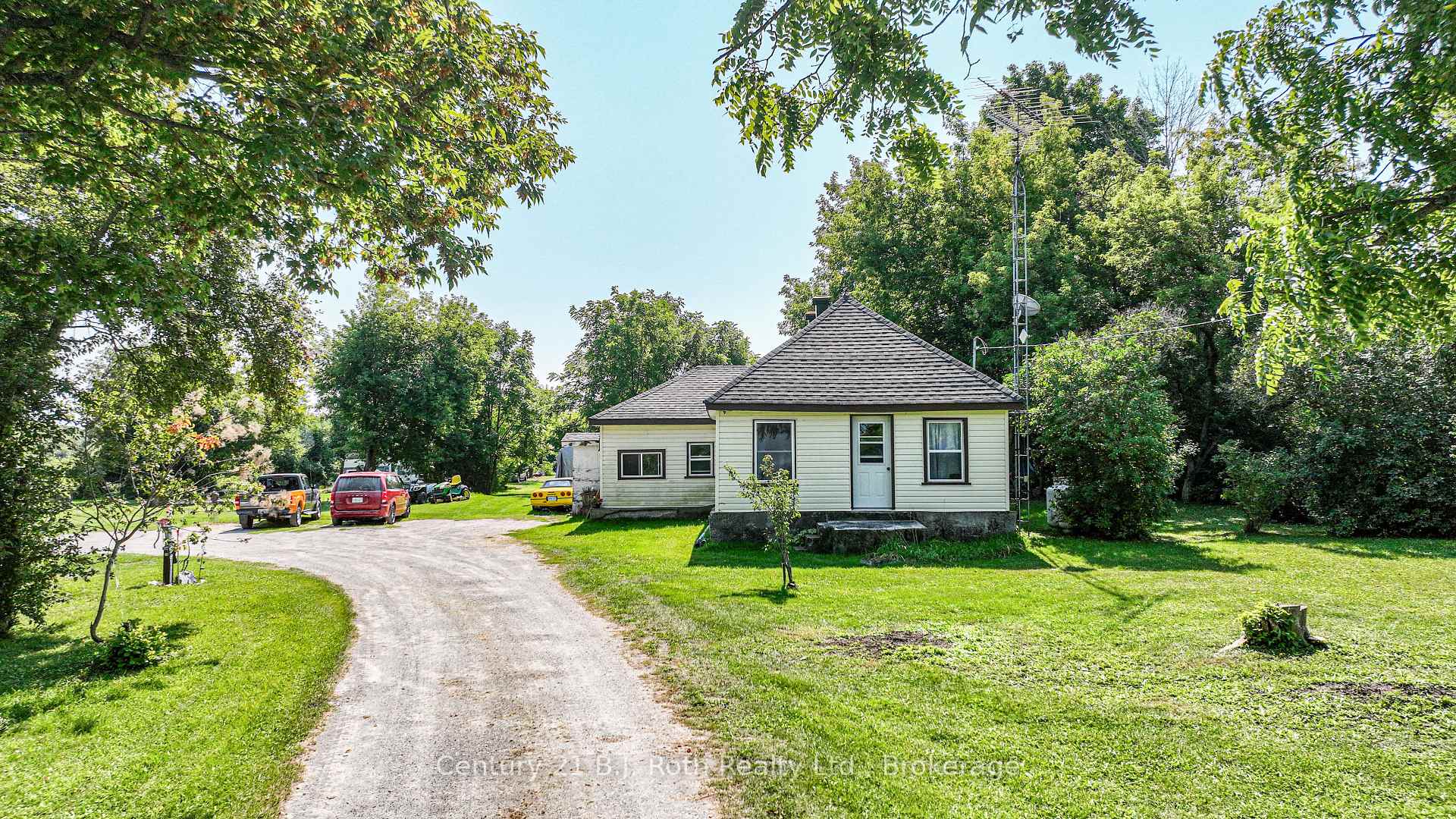 Photo 8 of 5135 Sideroad 25, Ramara, Rural Ramara — HOMEH