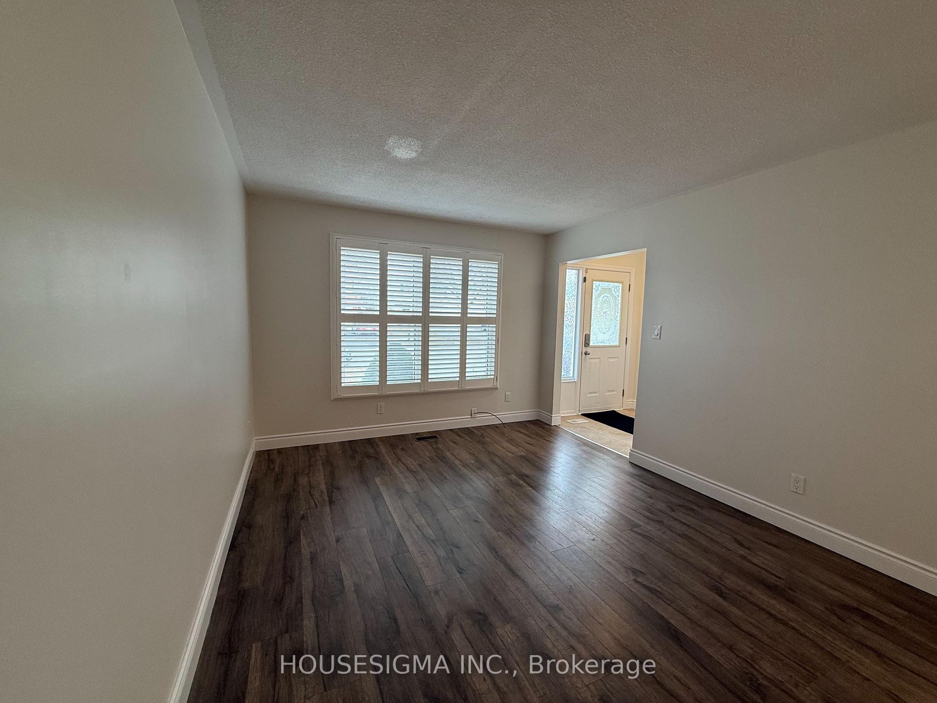 Photo 10 of Unit Upper, 548 Berwick Crescent, Oshawa, McLaughlin — HOMEH