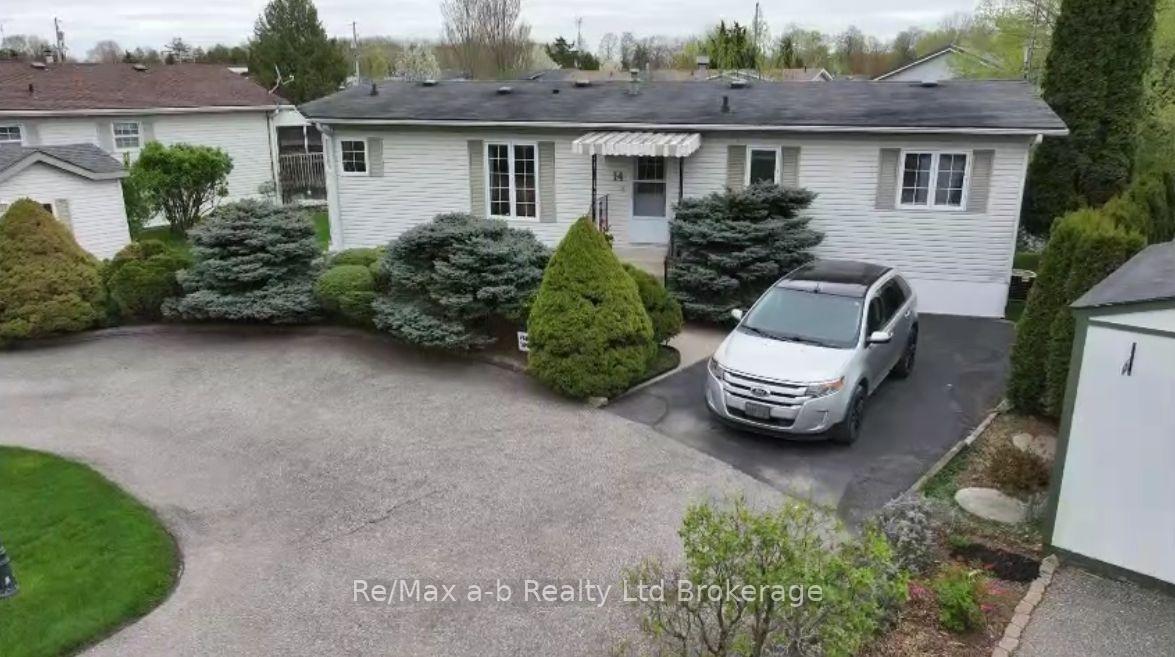 Photo 1 of 14 Jasper Heights, Puslinch, Rural Puslinch East — HOMEH