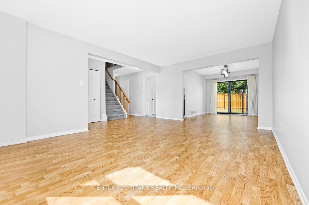 Photo 5 of 154 Iroquois Avenue, Oshawa, Samac — HOMEH