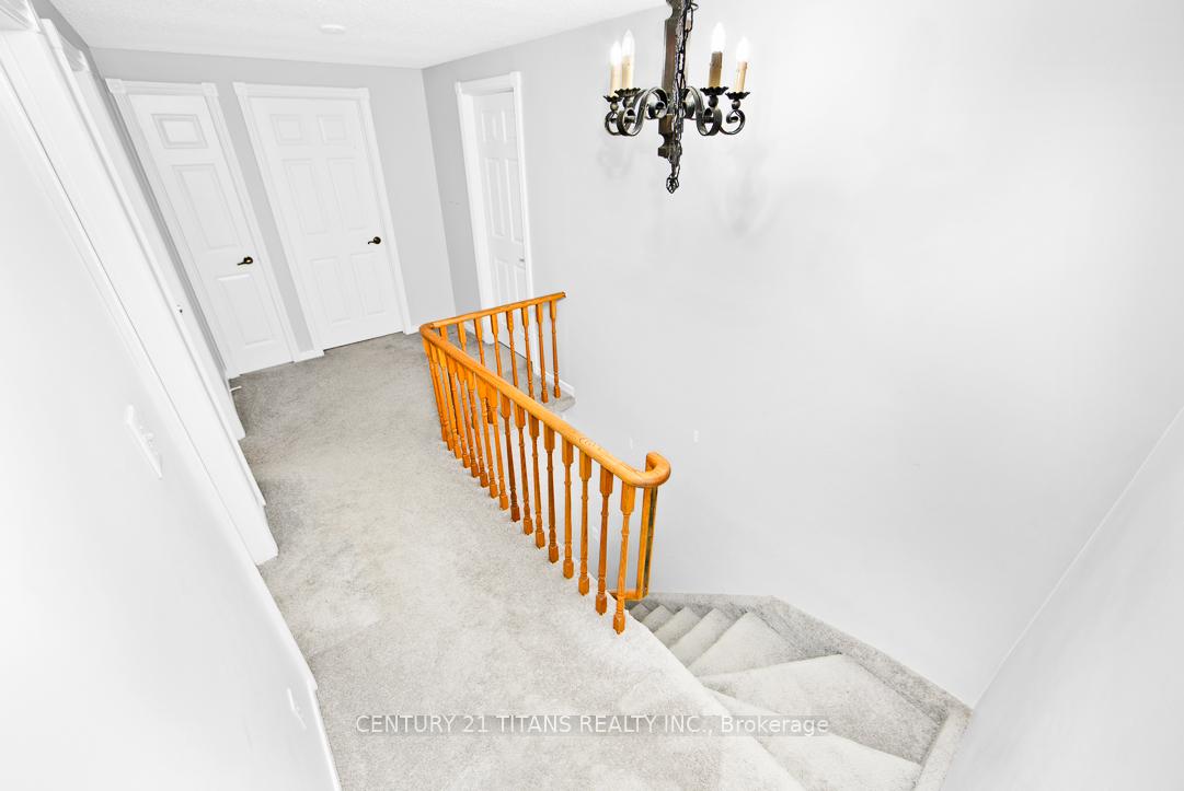 Photo 13 of 154 Iroquois Avenue, Oshawa, Samac — HOMEH