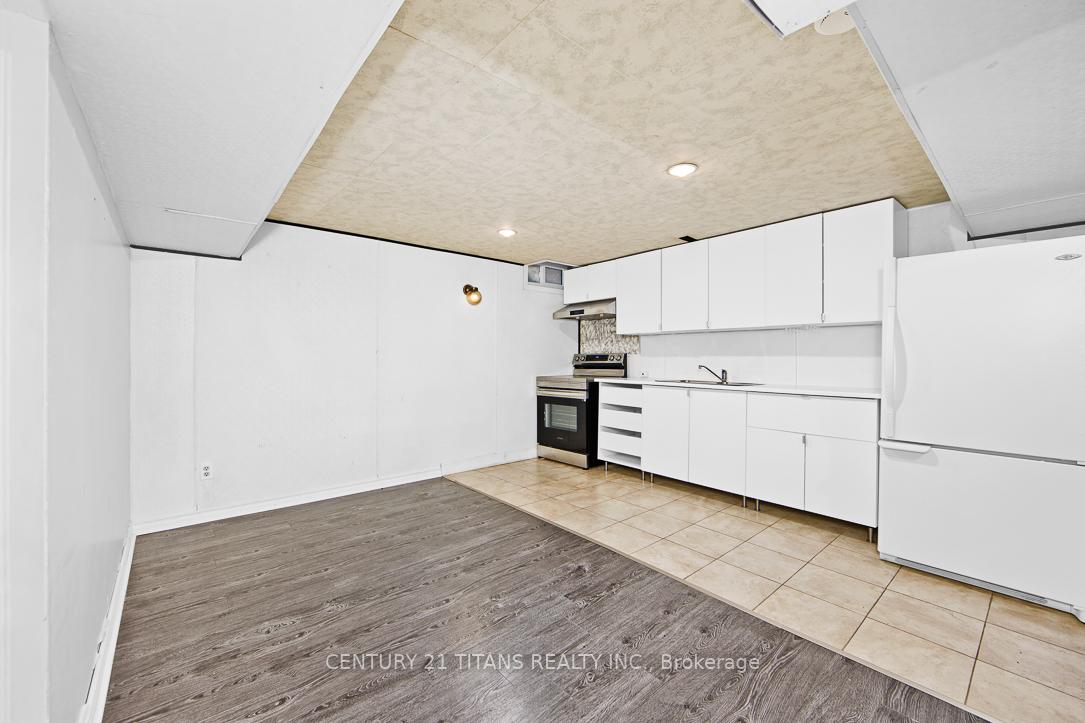 Photo 19 of 154 Iroquois Avenue, Oshawa, Samac — HOMEH