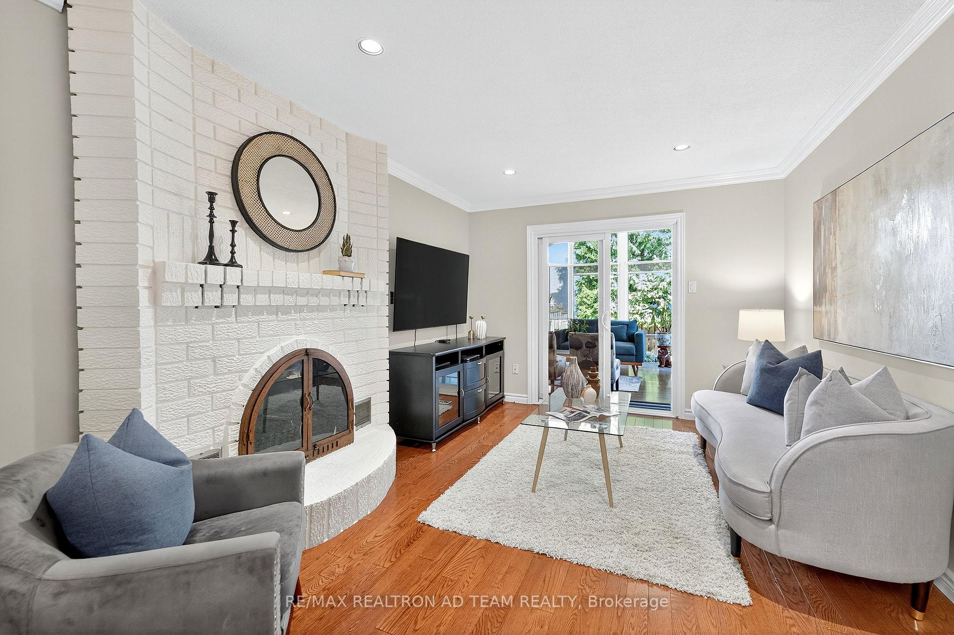 Photo 9 of 1303 Redwood Lane, Pickering, Liverpool — HOMEH