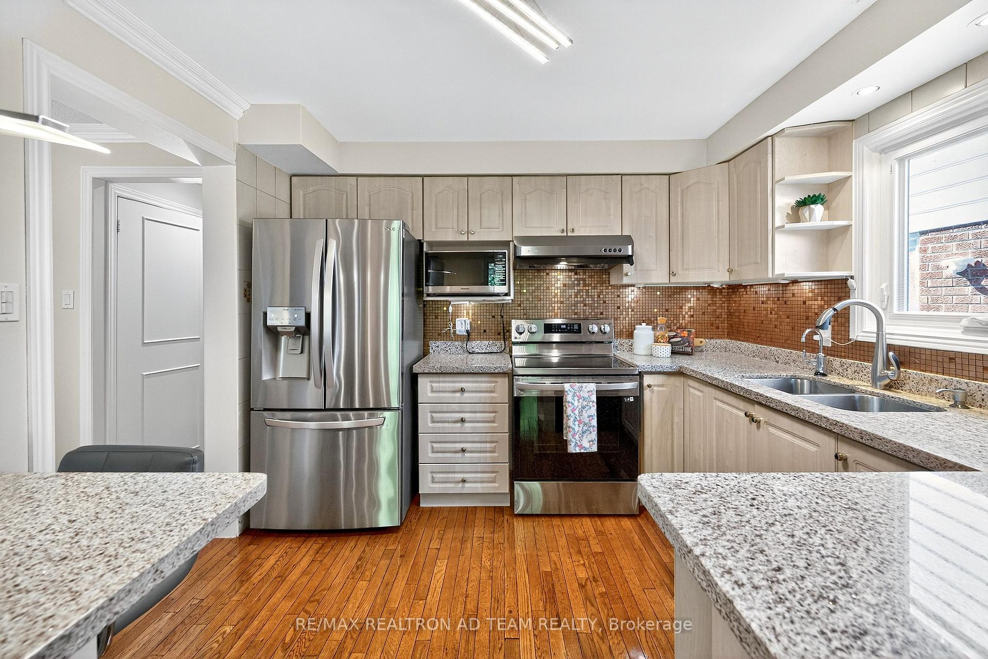 Photo 13 of 1303 Redwood Lane, Pickering, Liverpool — HOMEH
