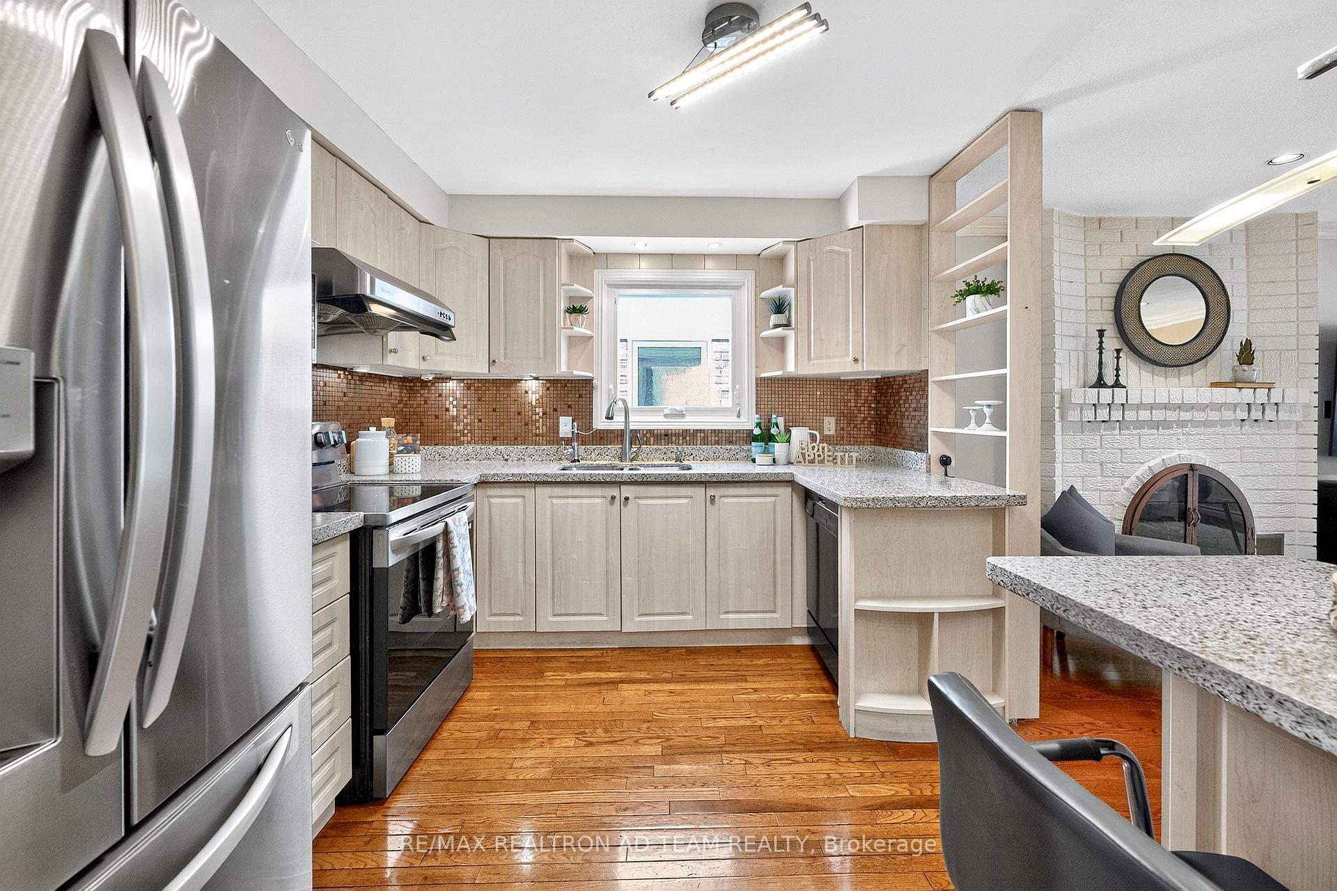Photo 14 of 1303 Redwood Lane, Pickering, Liverpool — HOMEH