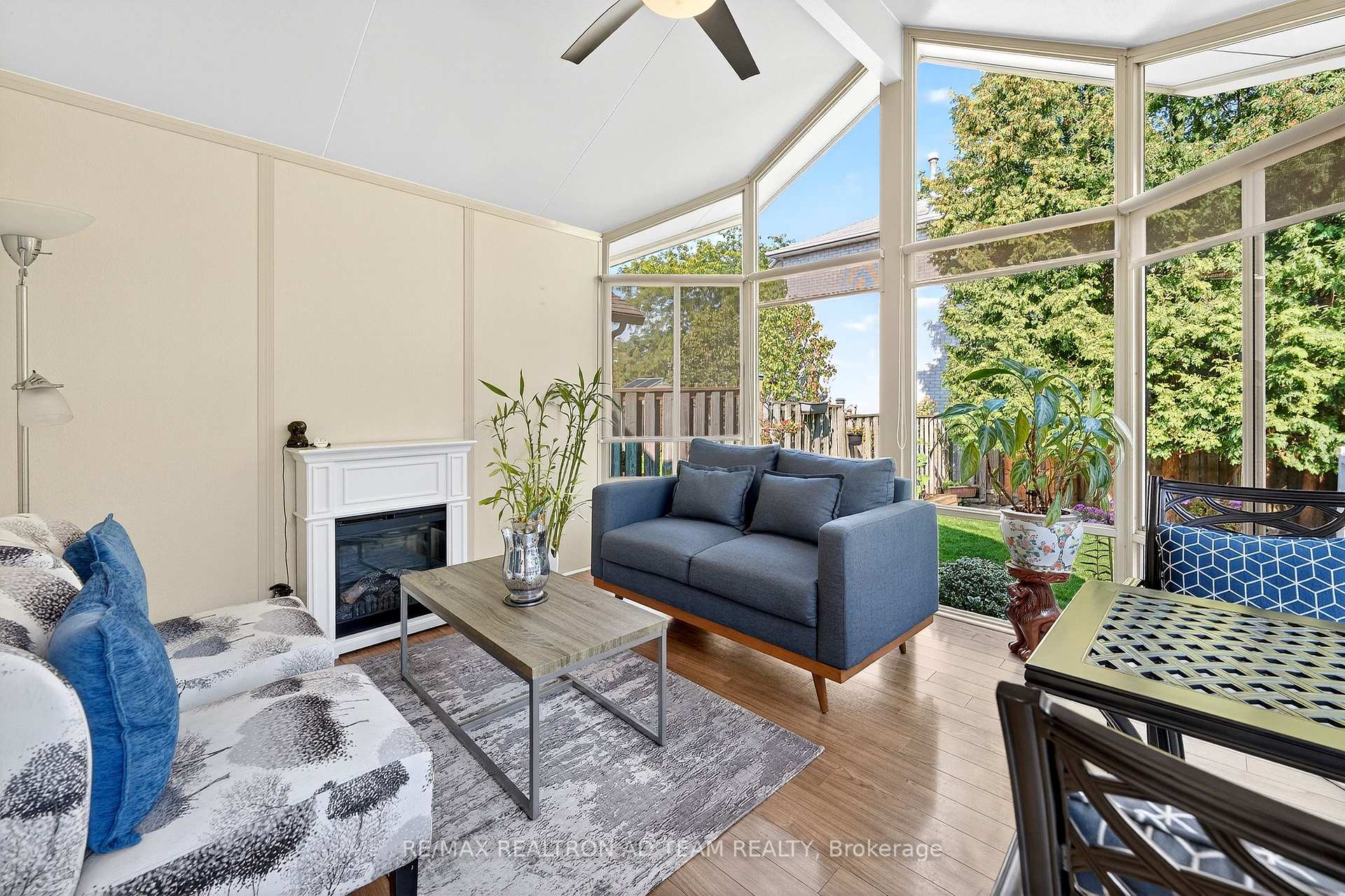 Photo 16 of 1303 Redwood Lane, Pickering, Liverpool — HOMEH
