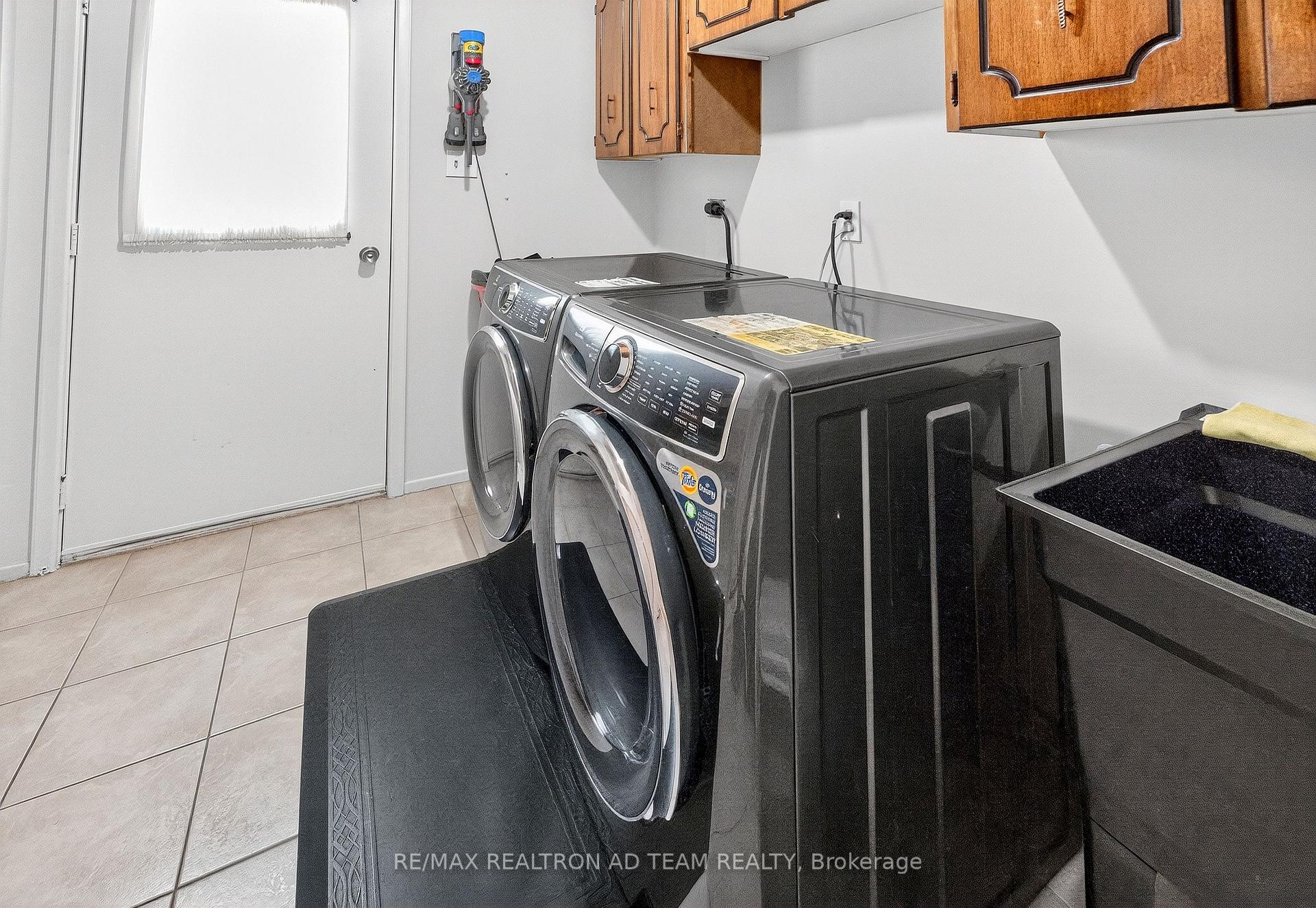 Photo 17 of 1303 Redwood Lane, Pickering, Liverpool — HOMEH