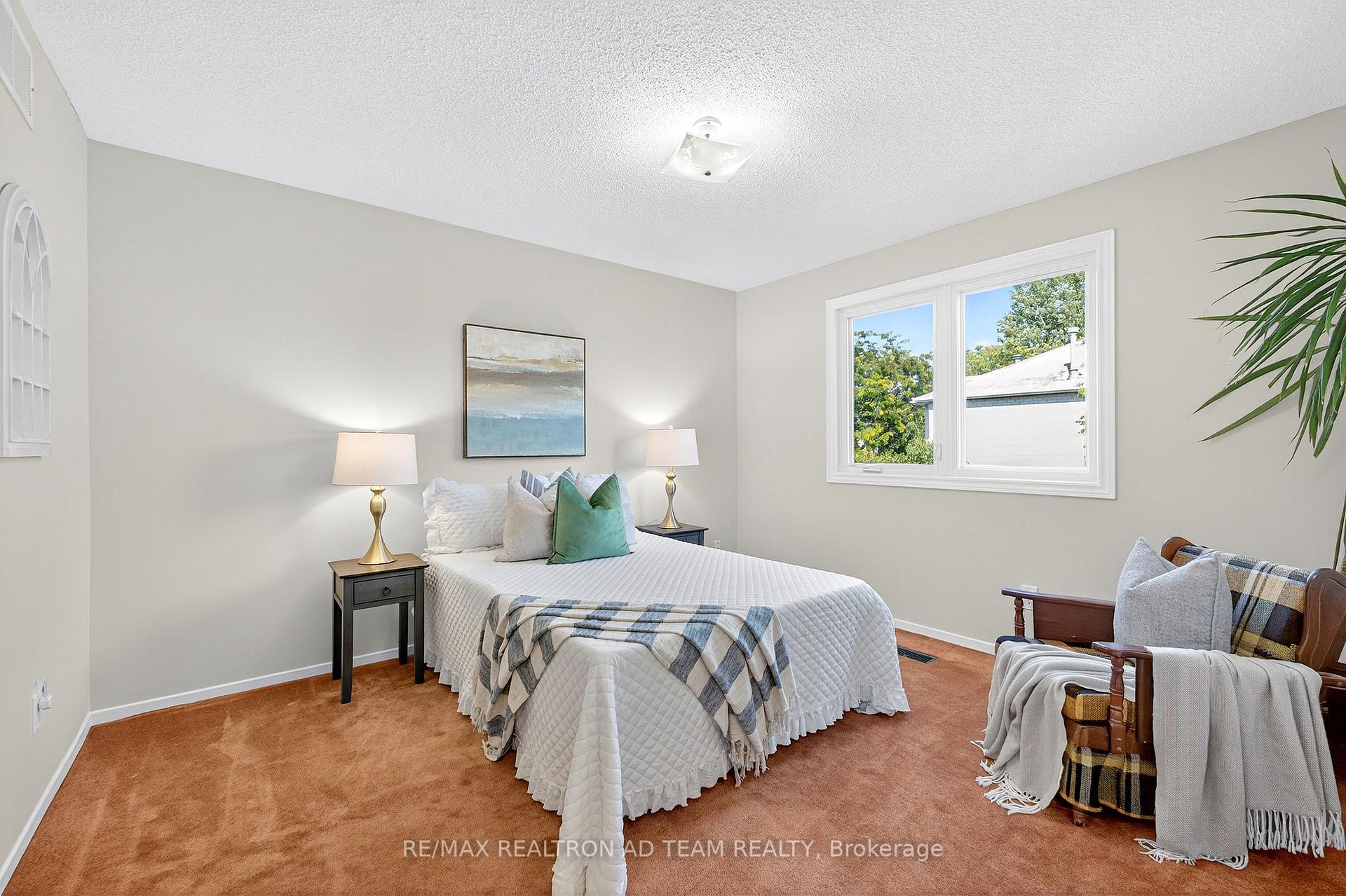 Photo 22 of 1303 Redwood Lane, Pickering, Liverpool — HOMEH